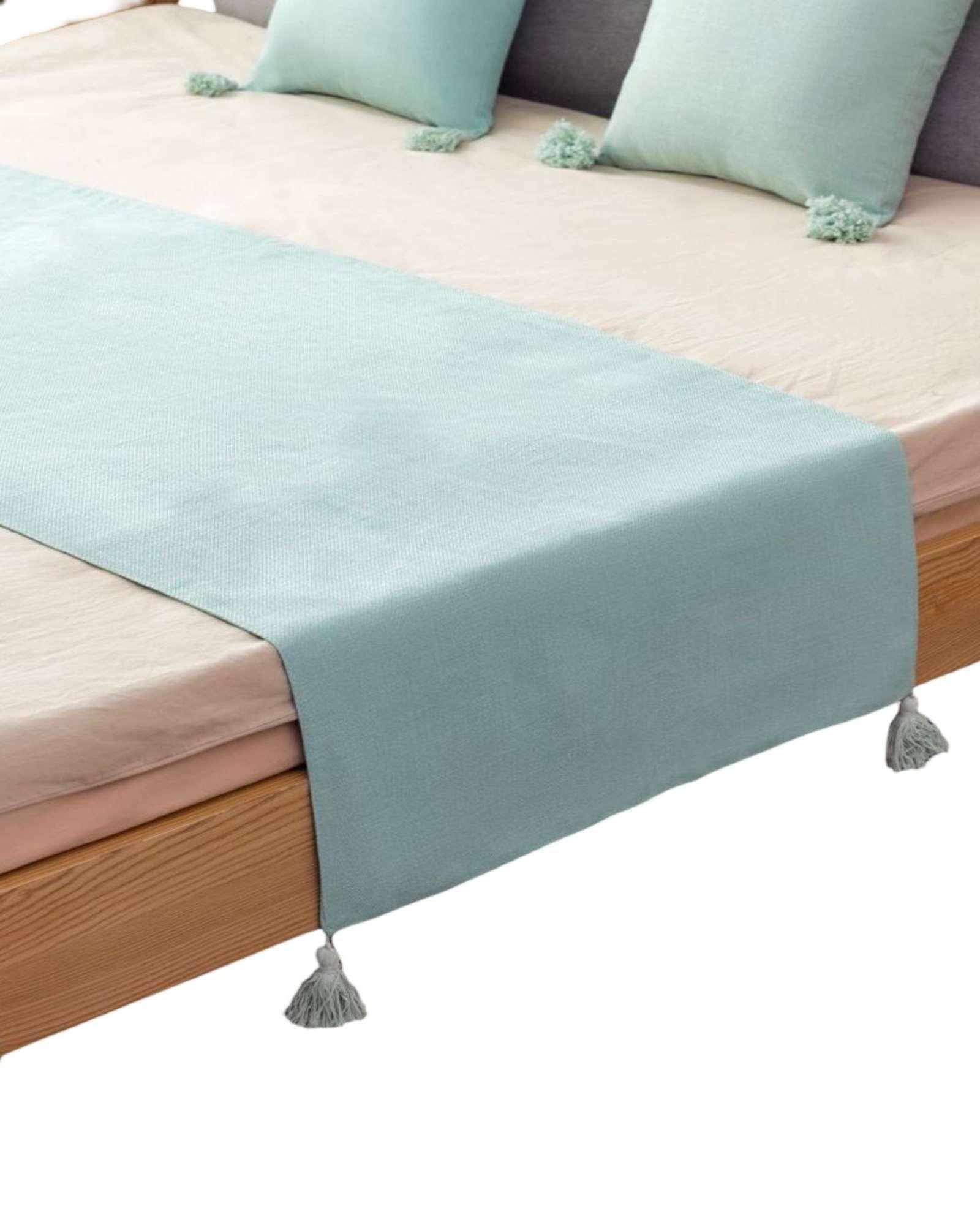 PIECERA SIN FUNDAS CON POMPONES VERDE MENTA-1