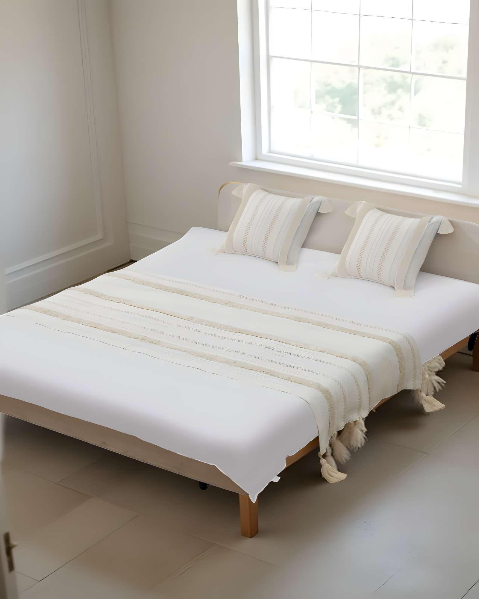 PIECERA BORDADA CON DOS FUNDAS MODELO BOHO BEIGE 07-3