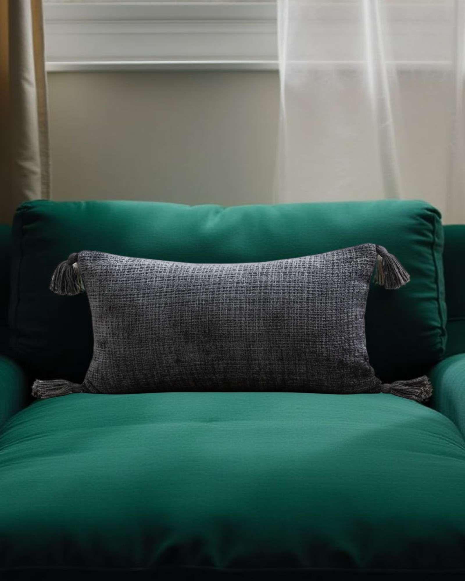 SET DE 2 FUNDAS DE COJIN CHENILLE CON BORLAS 30X50 GRIS-2