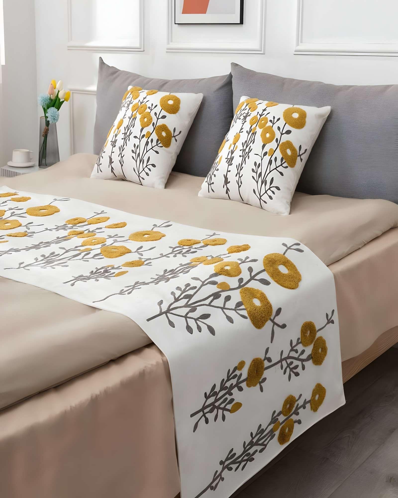 PIECERA BORDADA CON DOS FUNDAS BLANCO 02-3