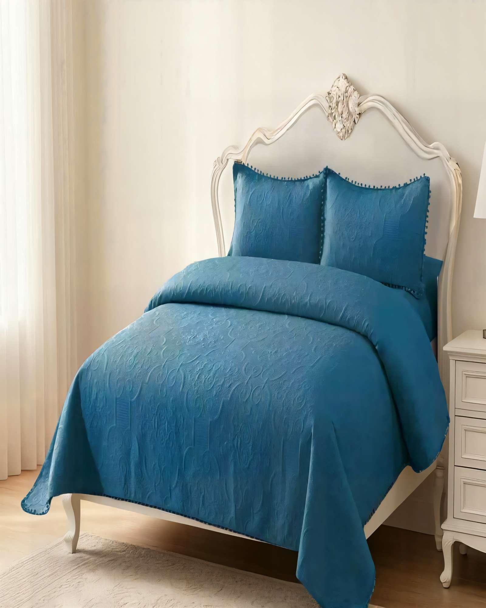 CUBRECAMA QUILT DE VERANO 1,5 PLAZAS CON POMPON COLOR AZUL -2