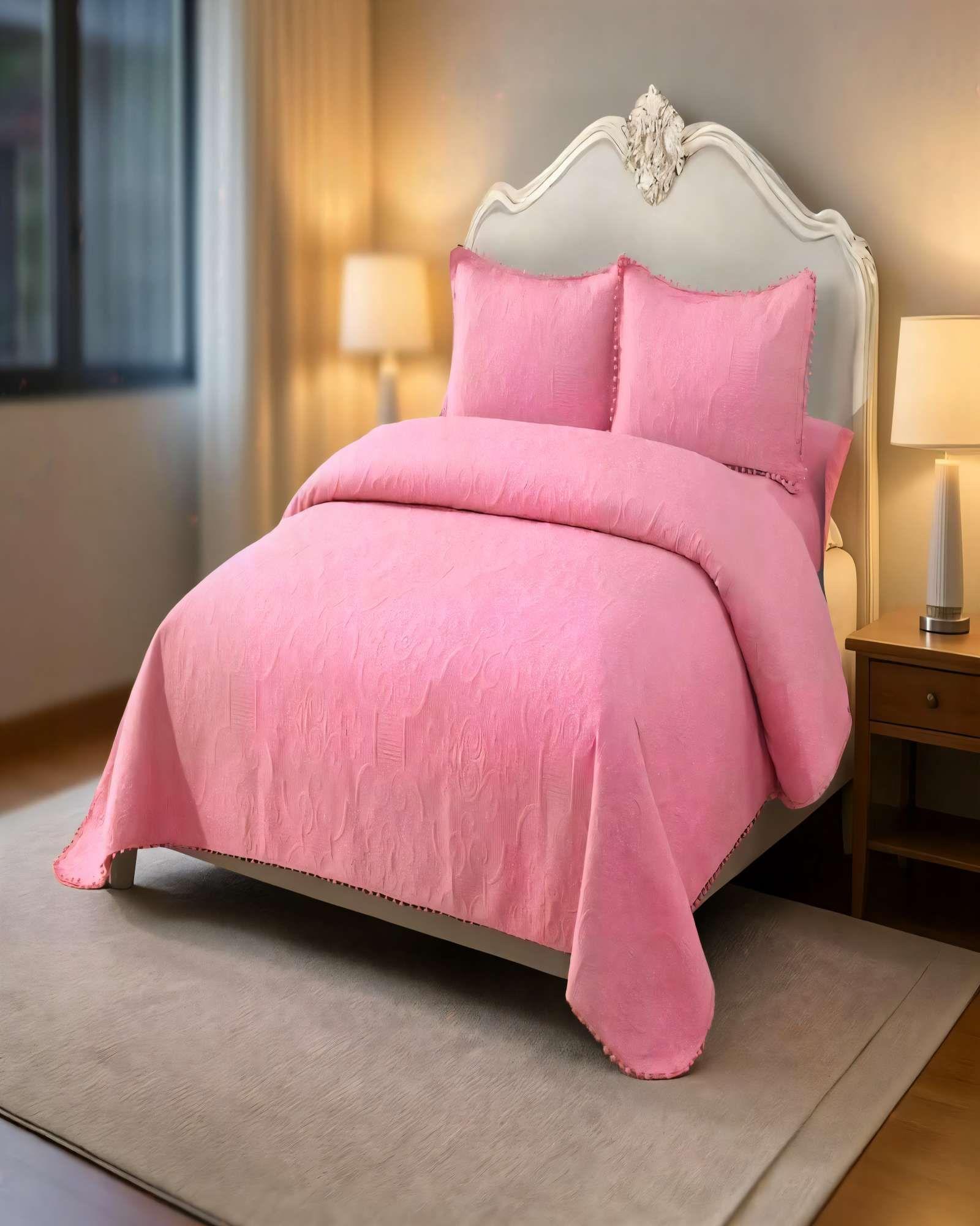 CUBRECAMA QUILT DE VERANO 1,5 PLAZAS CON POMPON COLOR ROSADO-3