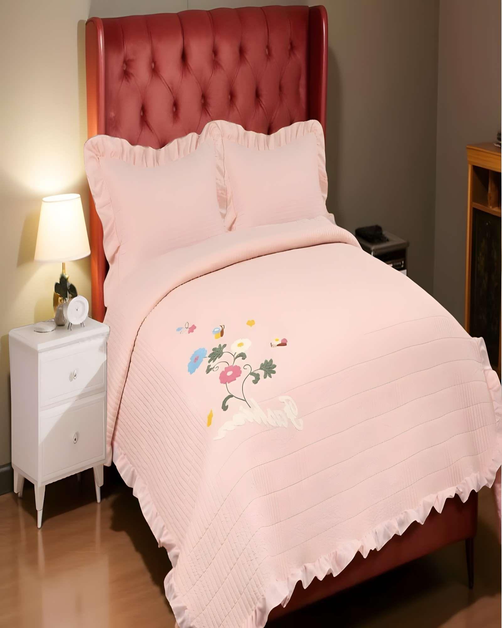 CUBRECAMA QUILT DE VERANO CON FLORES BORDADAS 2 PLAZAS  BEIGE-3