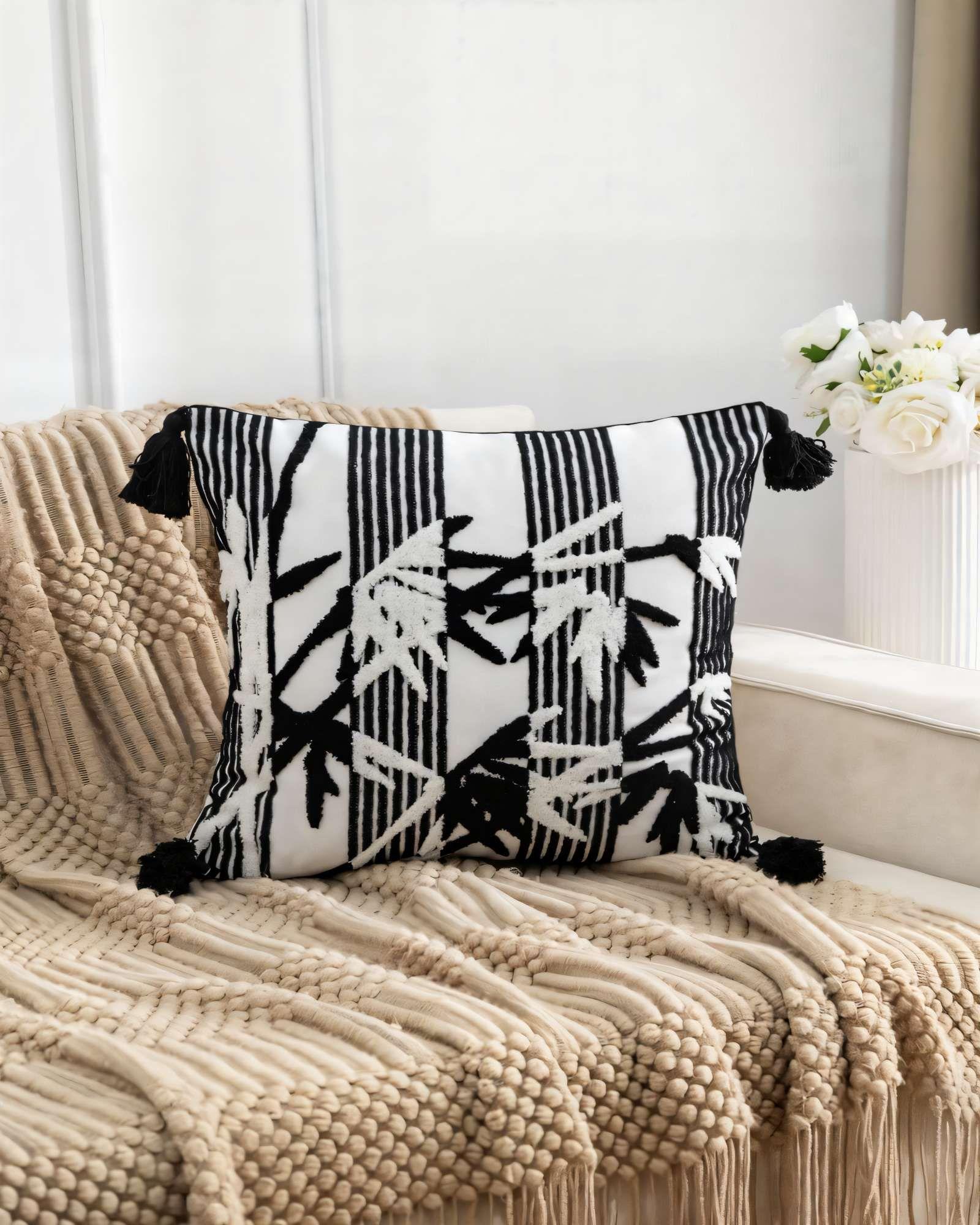 PACK DE 4 FUNDAS DE COJIN 45CMX45CM BLANCO CON NEGRO-2