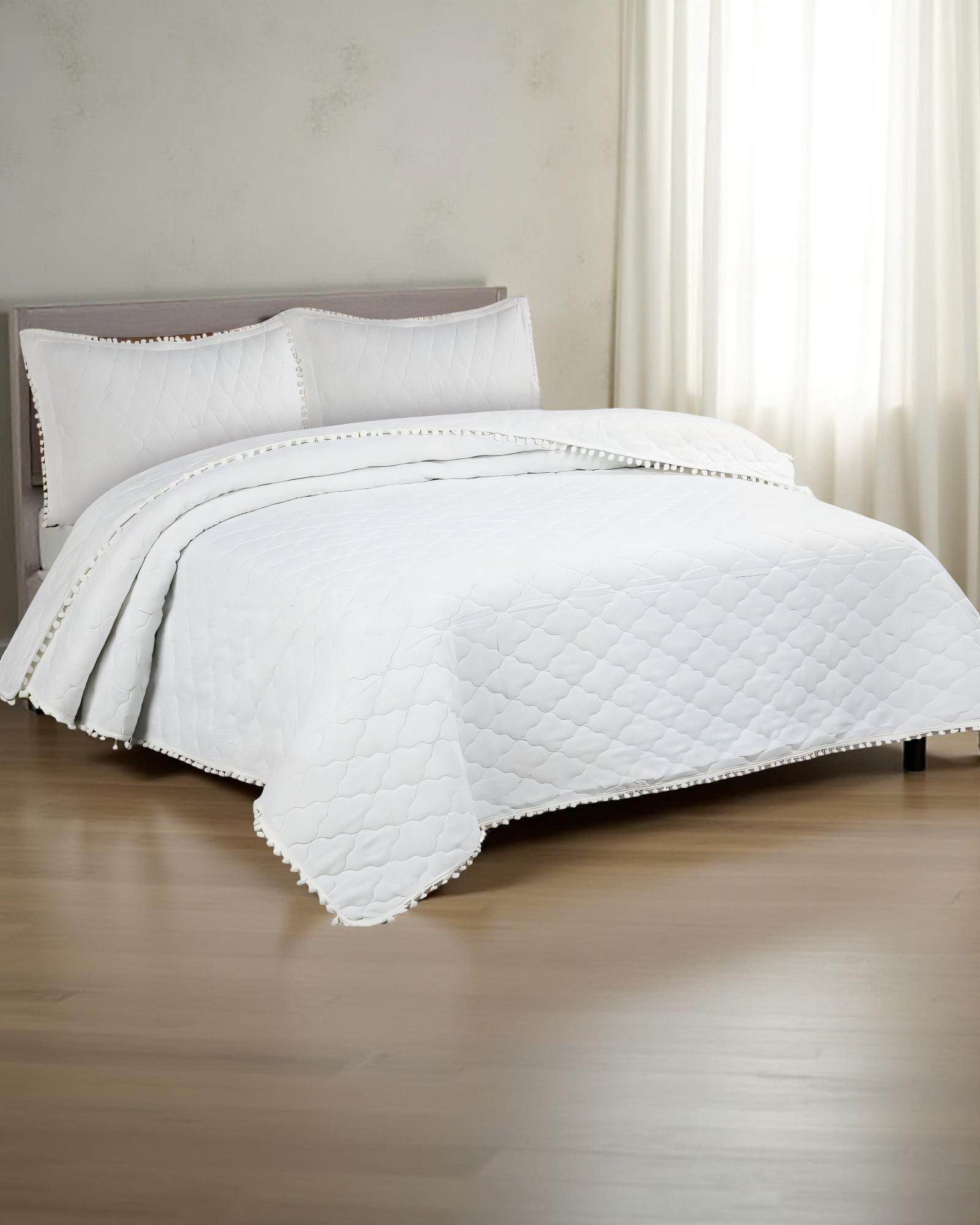 CUBRECAMA CON DETALLES DE POMPONES 2 PLAZAS COLOR BLANCO-2