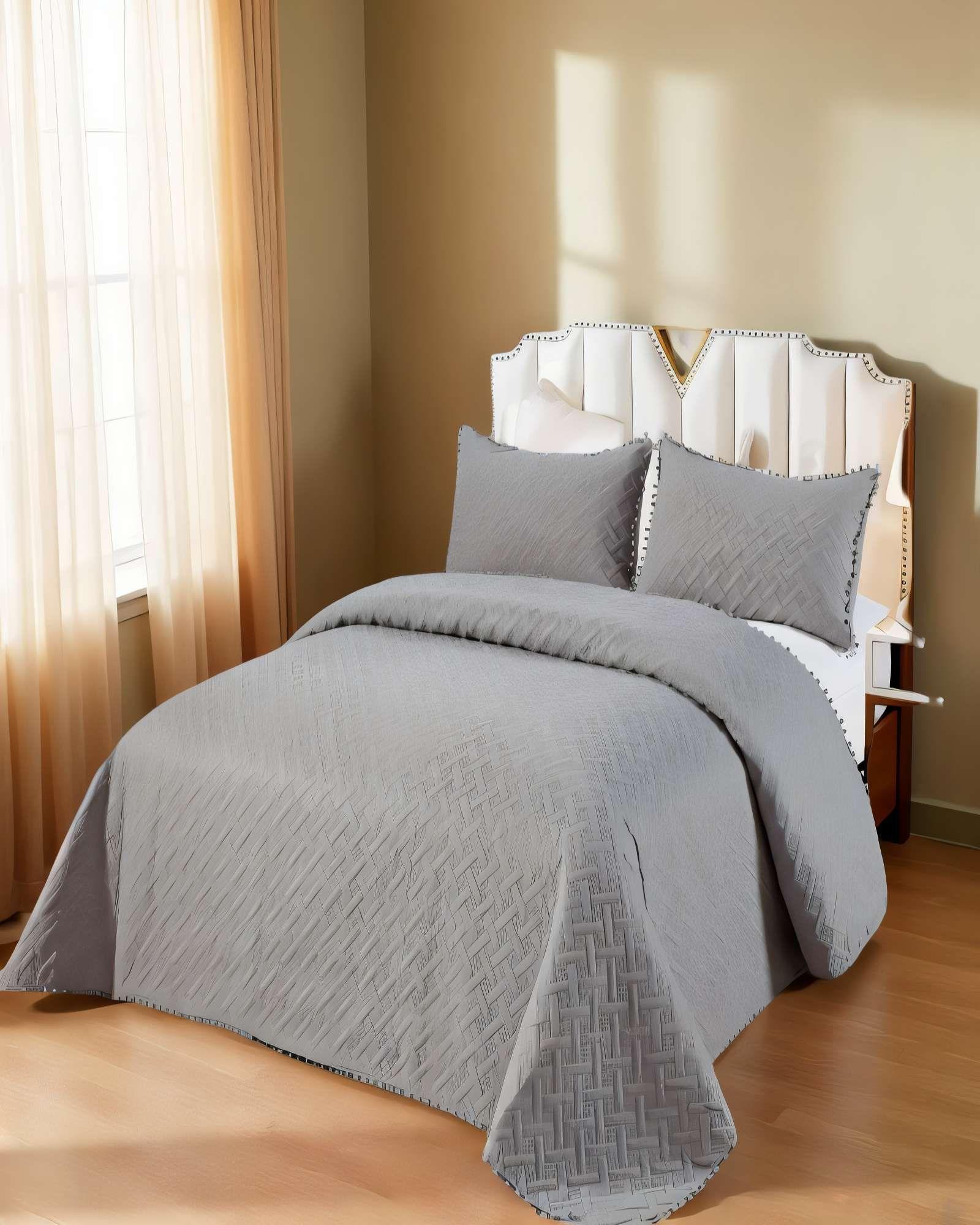 CUBRECAMA DE VERANO UNICOLOR CON POMPON KING COLOR GRIS-2