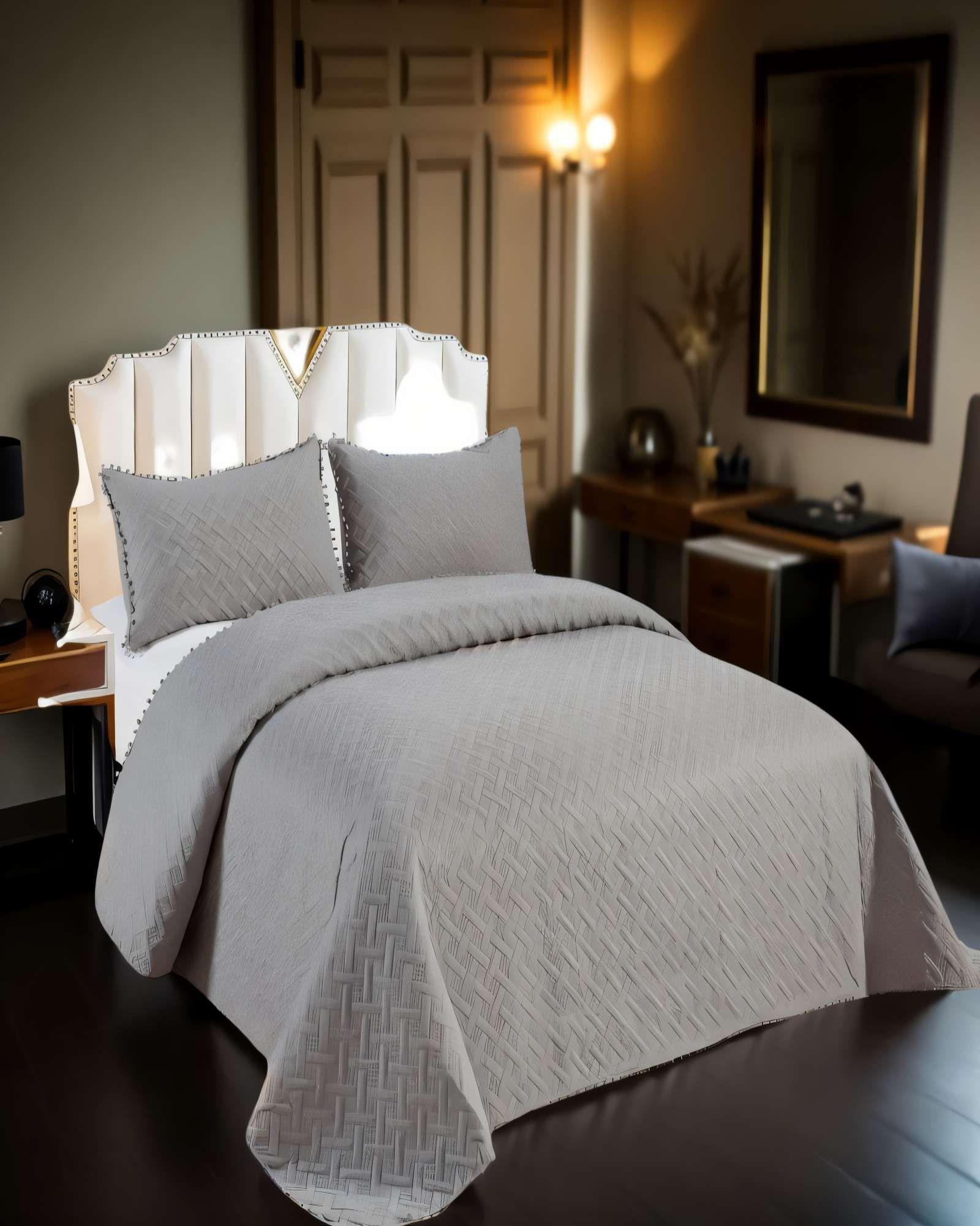 CUBRECAMA DE VERANO UNICOLOR CON POMPON KING COLOR GRIS-3