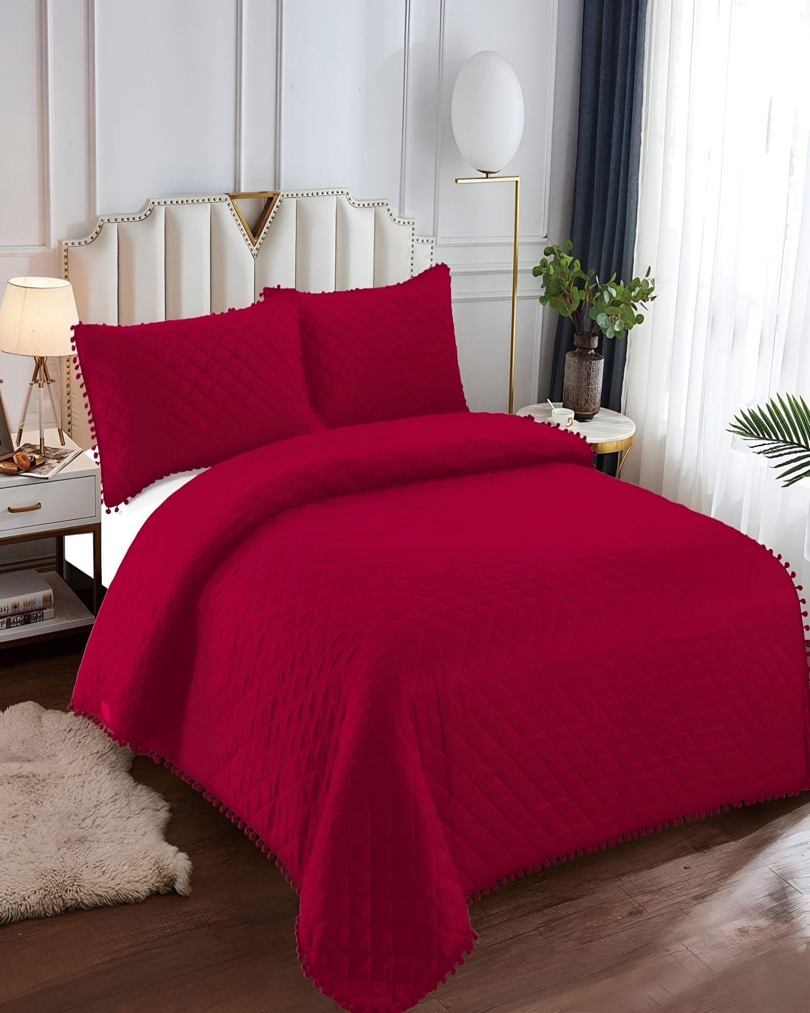 CUBRECAMA QUILT DE VERANO 1,5 PLAZAS CON POMPON COLOR BURDEO-2