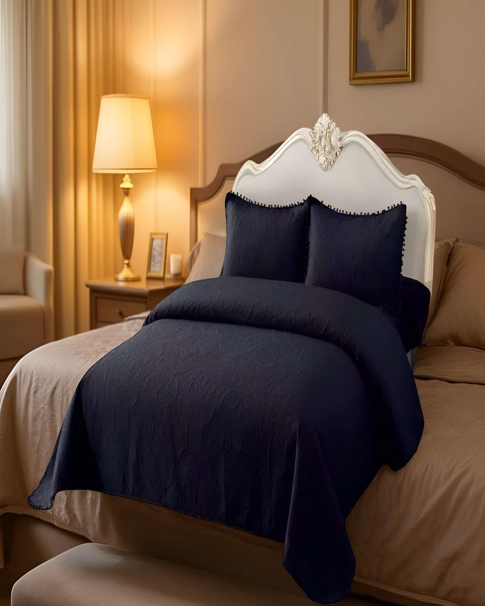 CUBRECAMA QUILT DE VERANO KING CON POMPON COLOR NEGRO-2