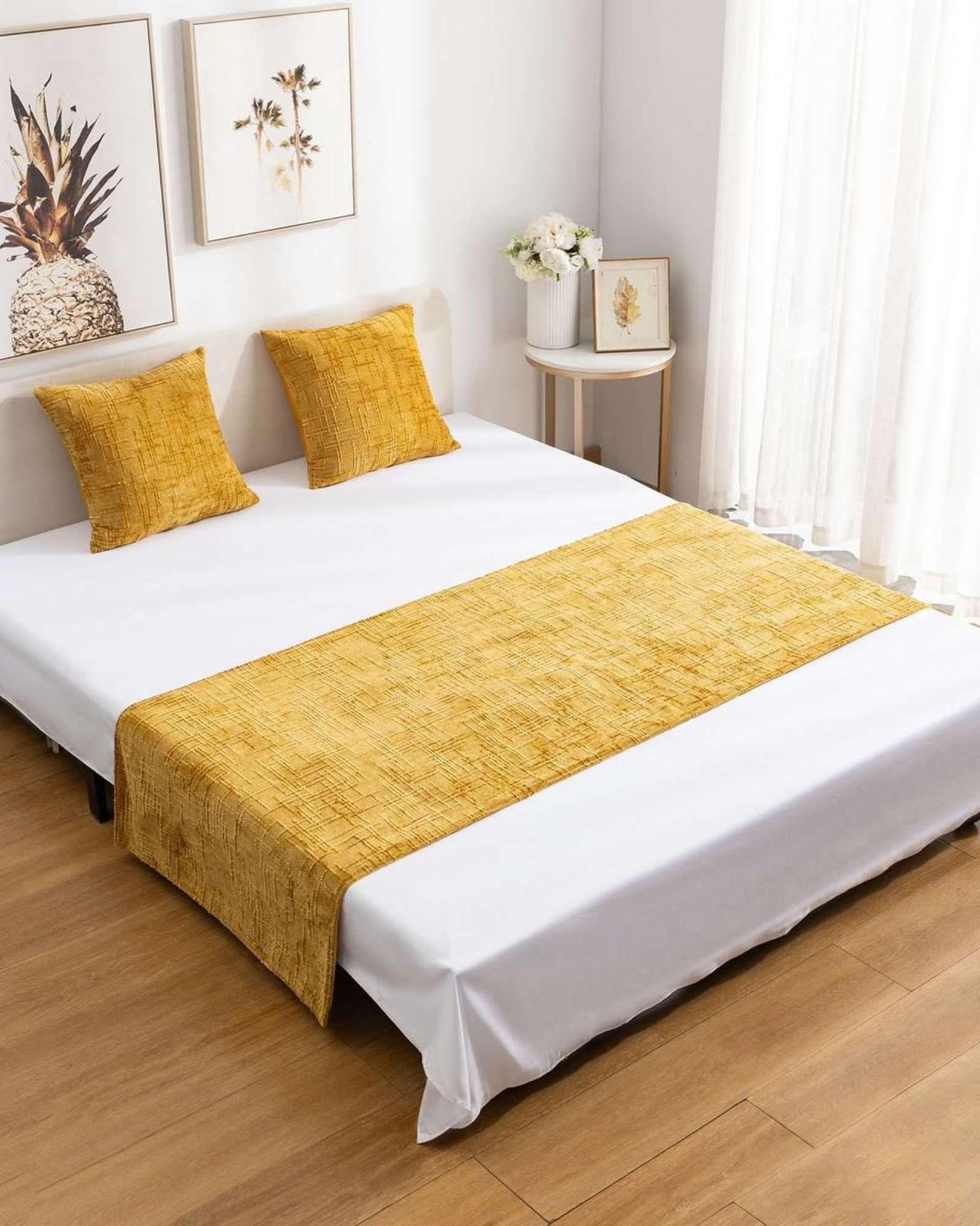 PIECERA MAS 2 FUNDAS MODELO CHENILLE AMARILLO-3