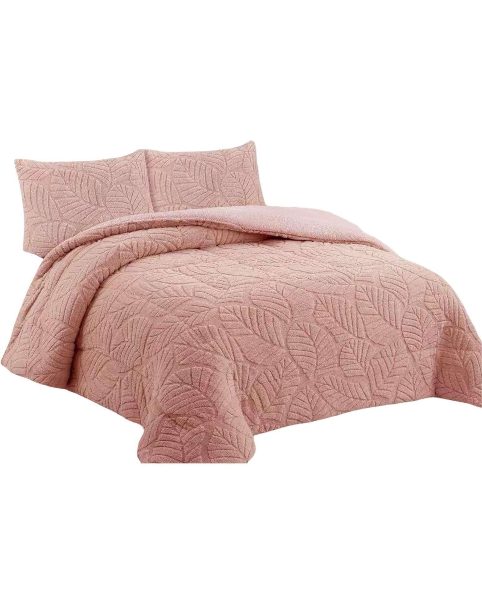 CUBRECAMA DE INVIERNO 2025 CON CHIPORRO KING ROSA -0