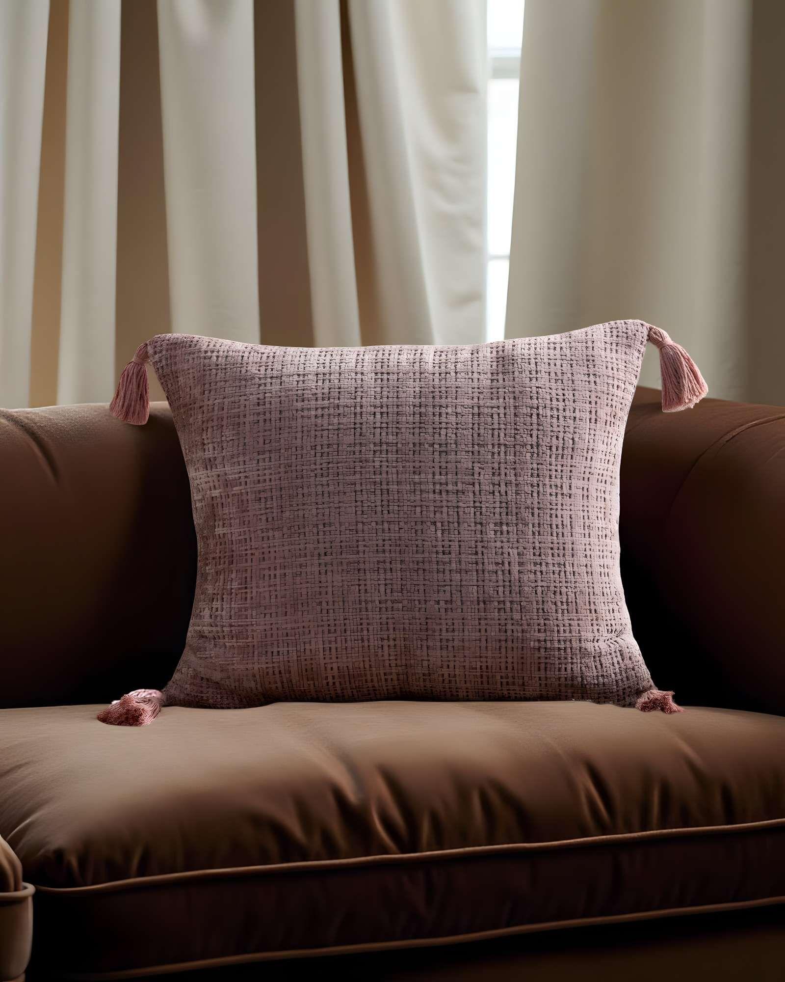 SET DE 4 FUNDAS DE COJIN CHENILLE CON BORLAS 45X45 ROSA-3