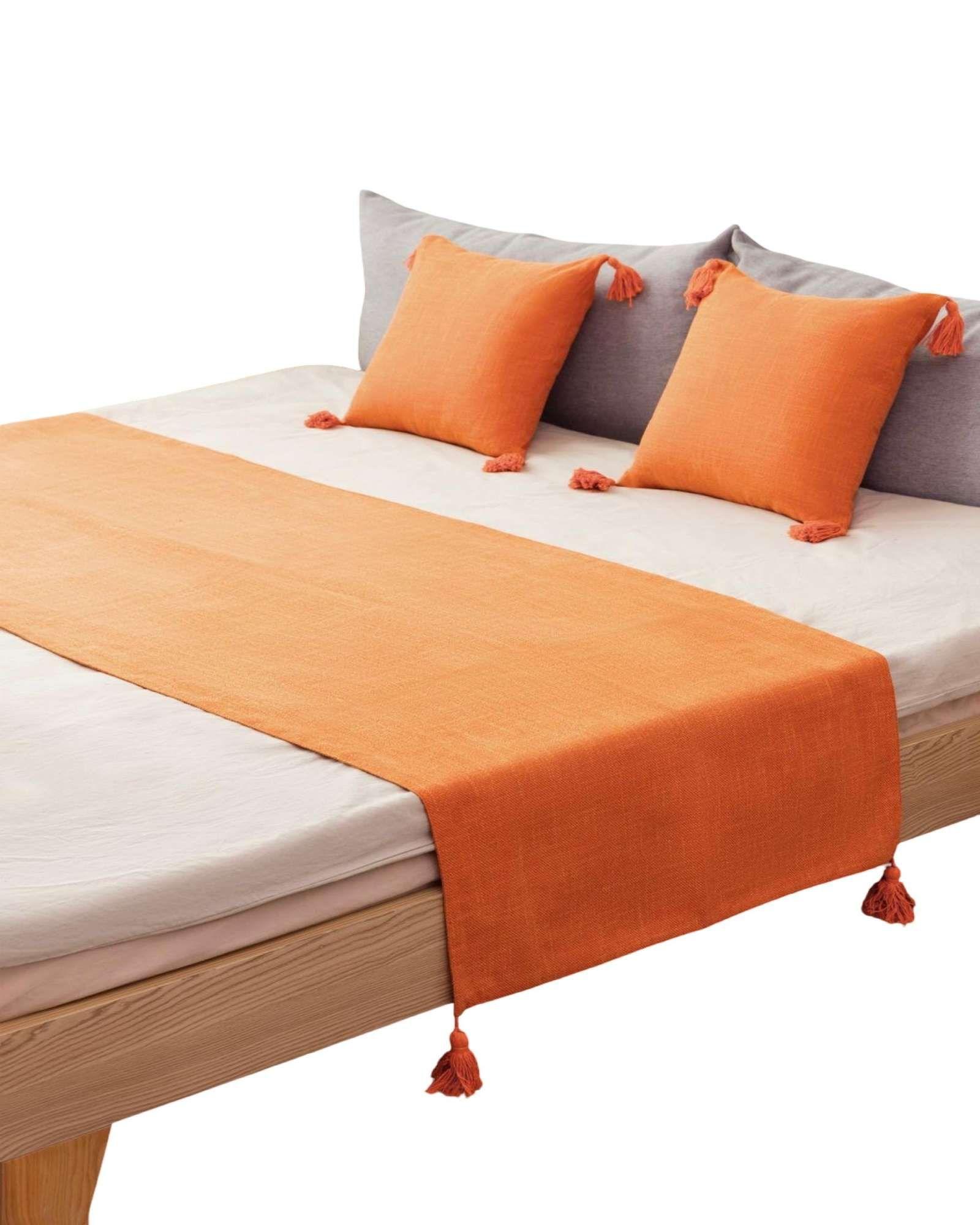 PIECERA SIN FUNDAS CON POMPONES NARANJA-2