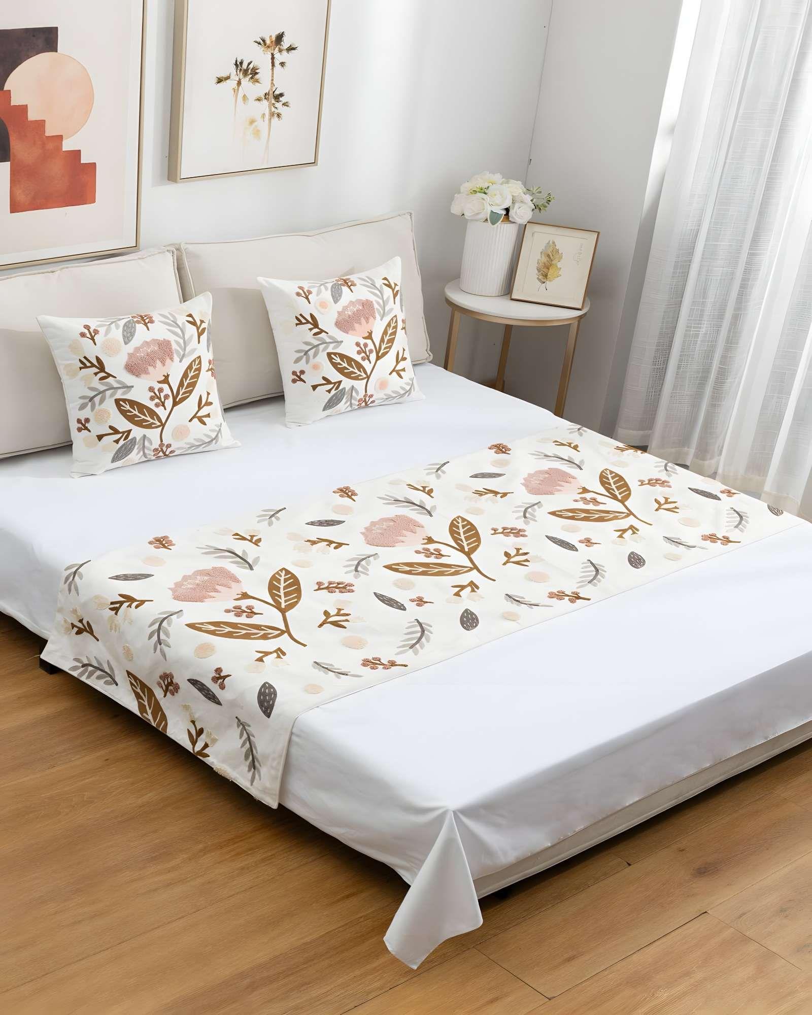 PIECERA BORDADA CON DOS FUNDAS BLANCO 06-2