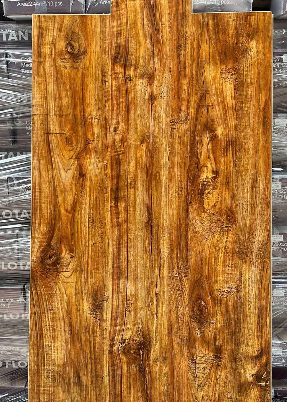Piso Flotante 8 mm Caoba 122x20 cm / 2.44 m2 (1 Caja 10 Uni)-1