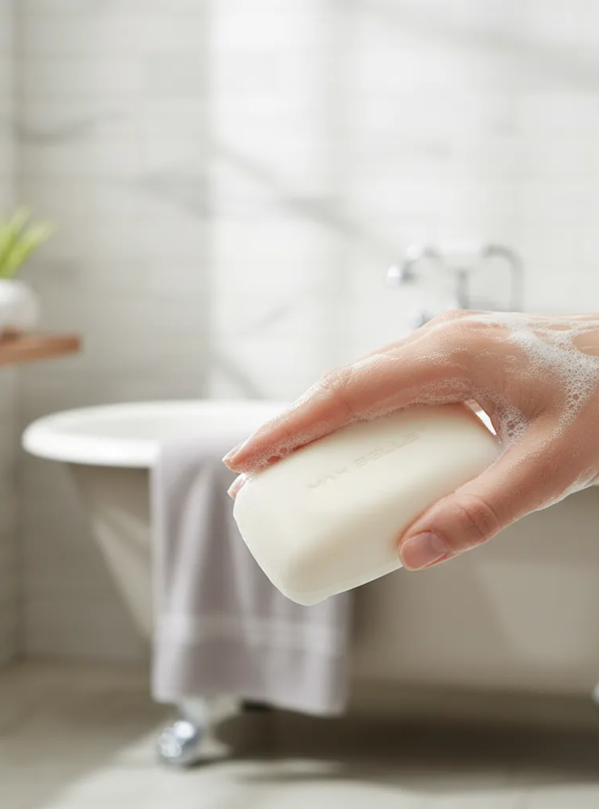 Jabon en Barra Aclarante Purificante con Colageno y Leche-2