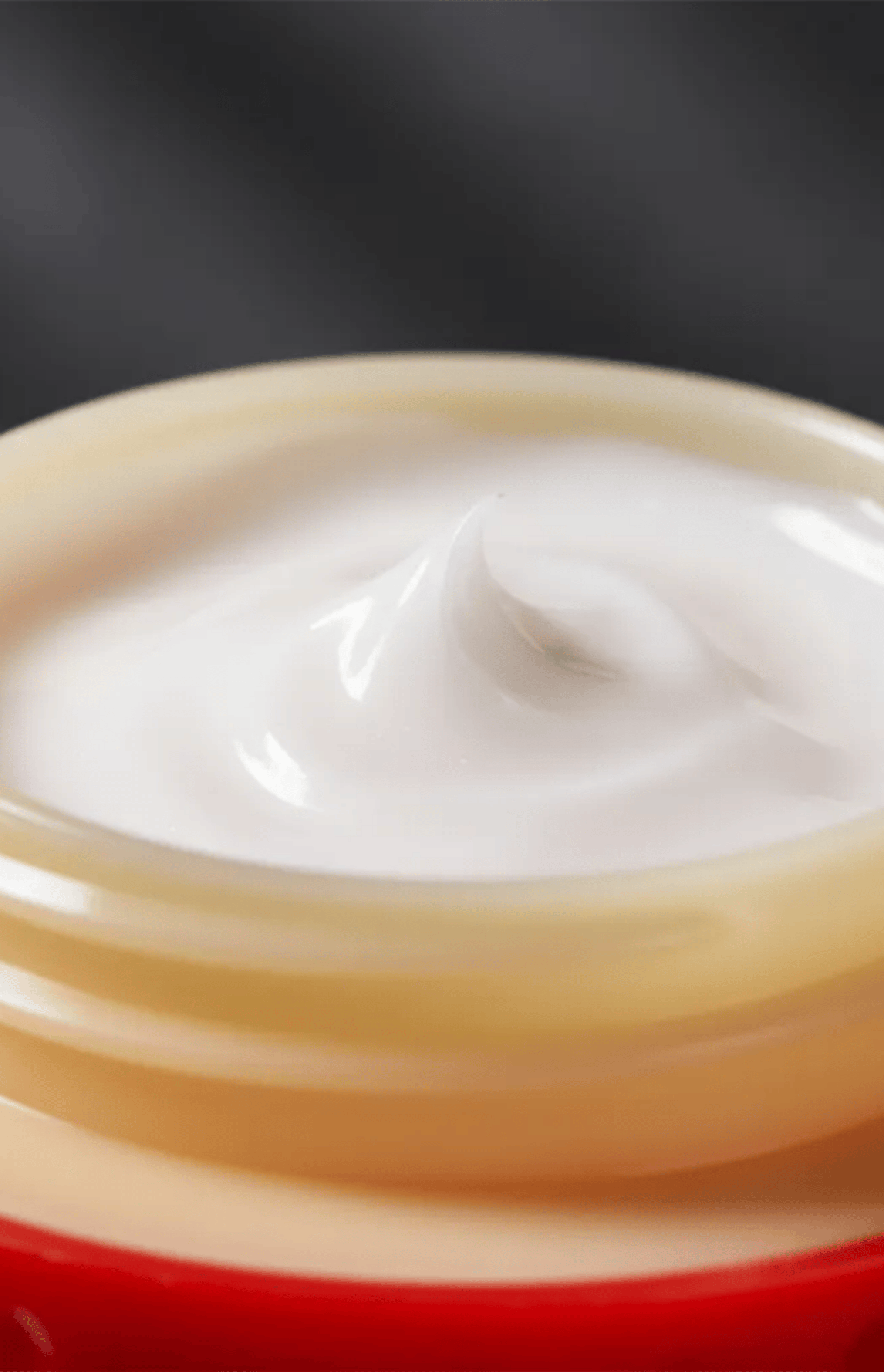Crema de Manos Hidratante Max Belleza Frutilla 35 g Reparadora para Piel Seca-2