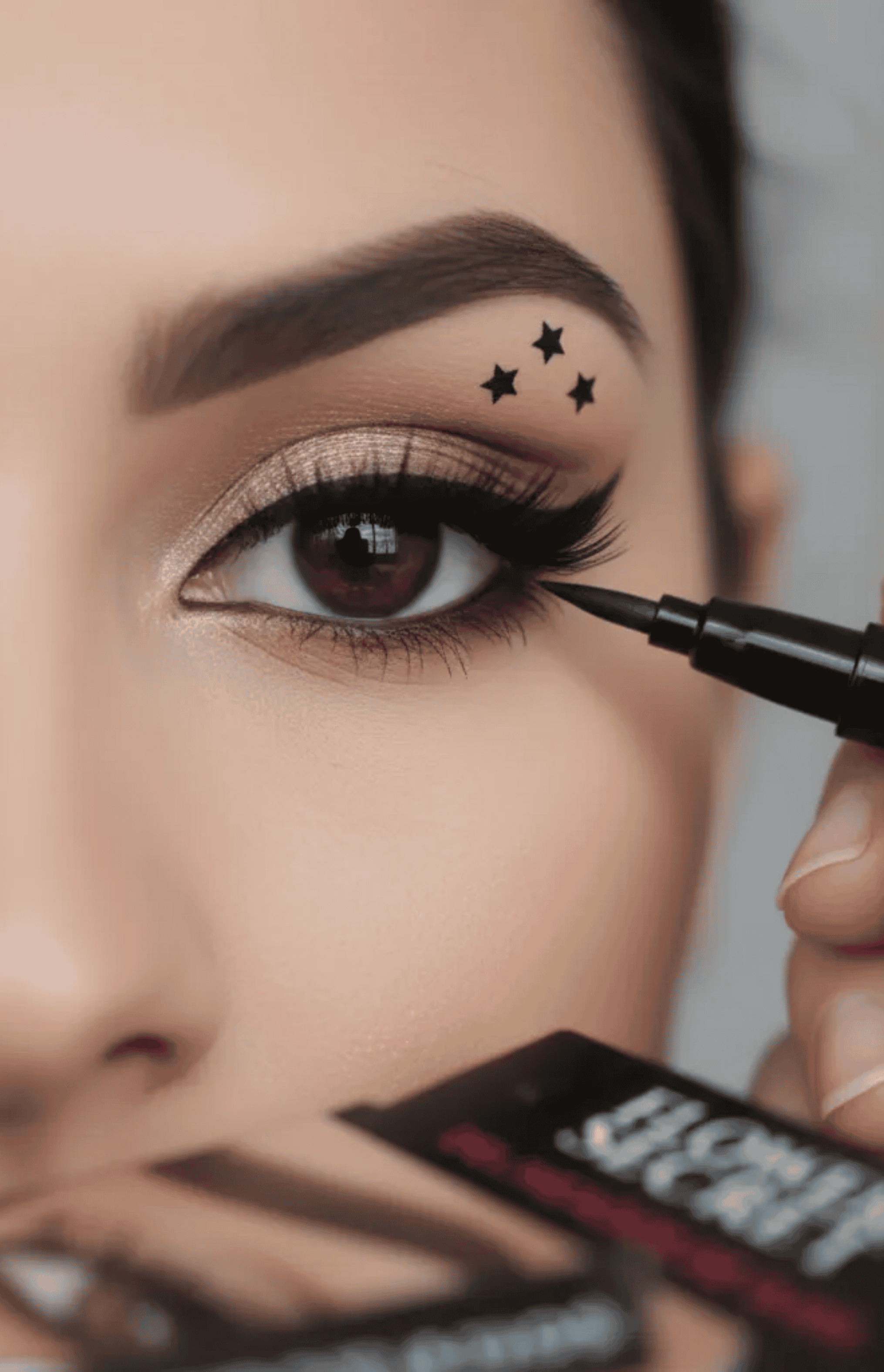 Delineador Flower Secret 2 en 1 con Sello de Estrellas Maquillaje Creativo-4