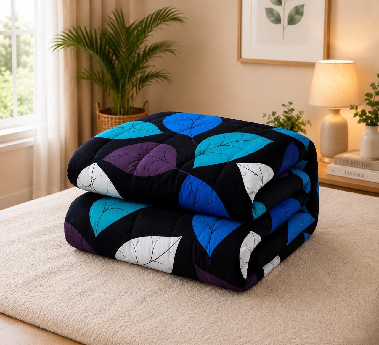 Cubrecama de Invierno Plush con Chiporro 2 Plazas Color Negro con Hojas RS1031-1