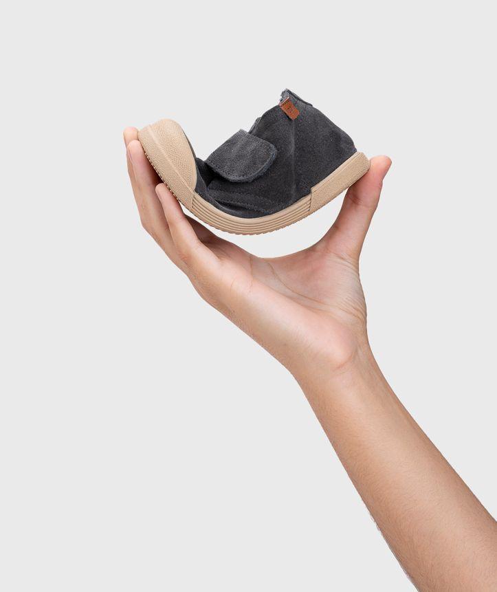 Botin de cuero ergonomico con cierre velcro Tui-7