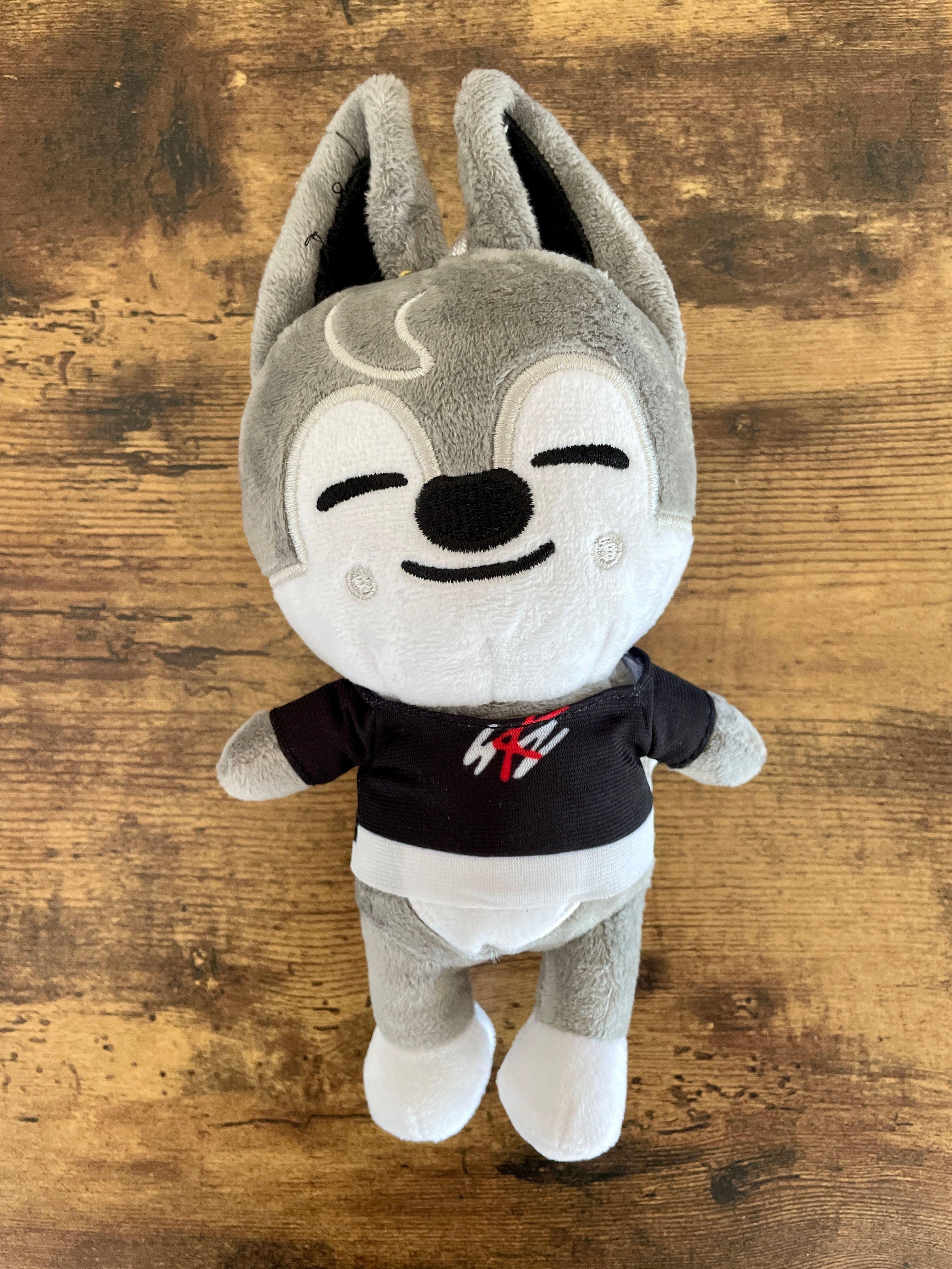 Peluche Skzoo Wolf Chan de Stray Kids-1