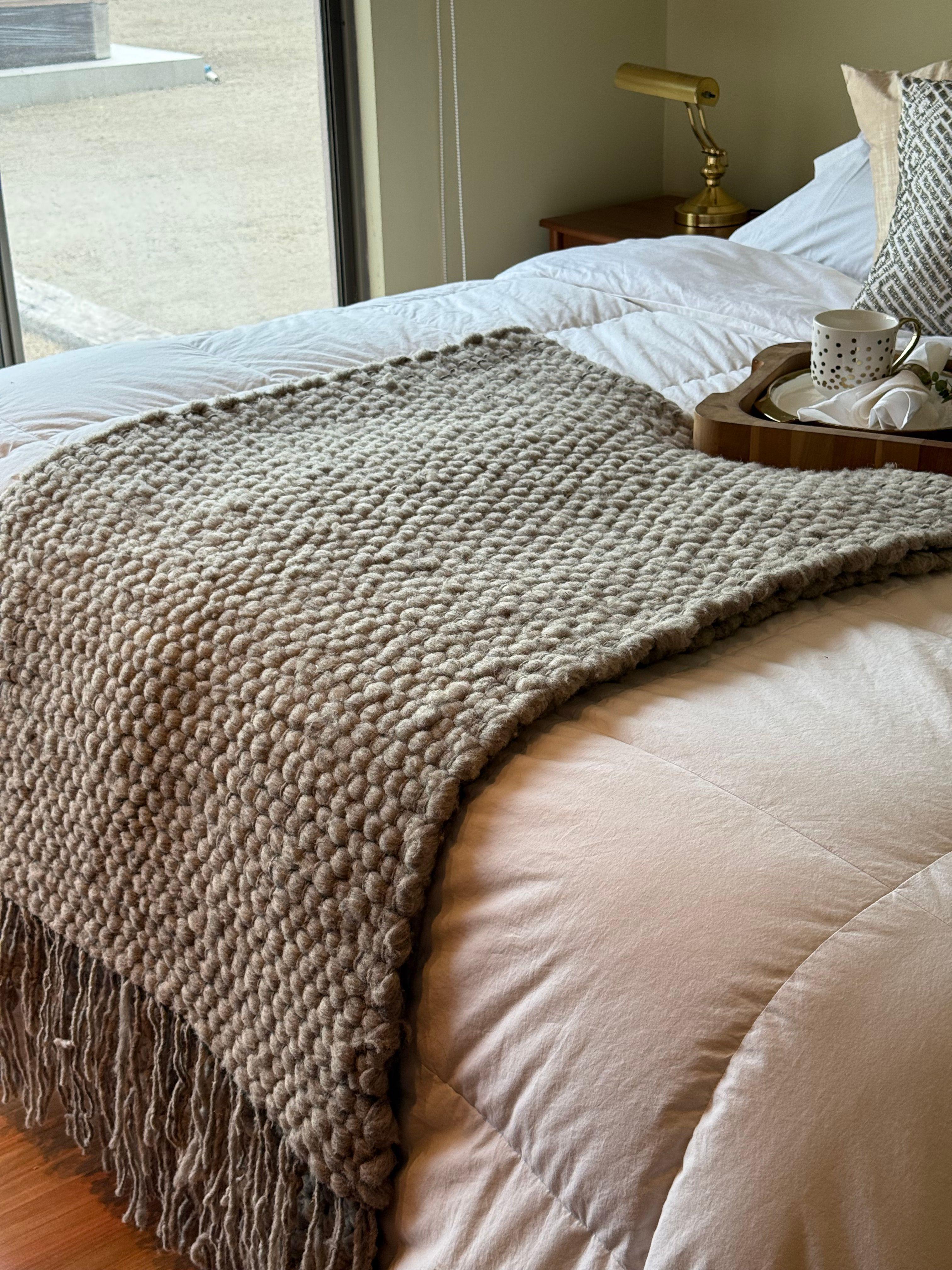 Piecera Manta de Lana de Vellón Oveja 100% Natural | Tejida a Mano en Telar | Gris-2