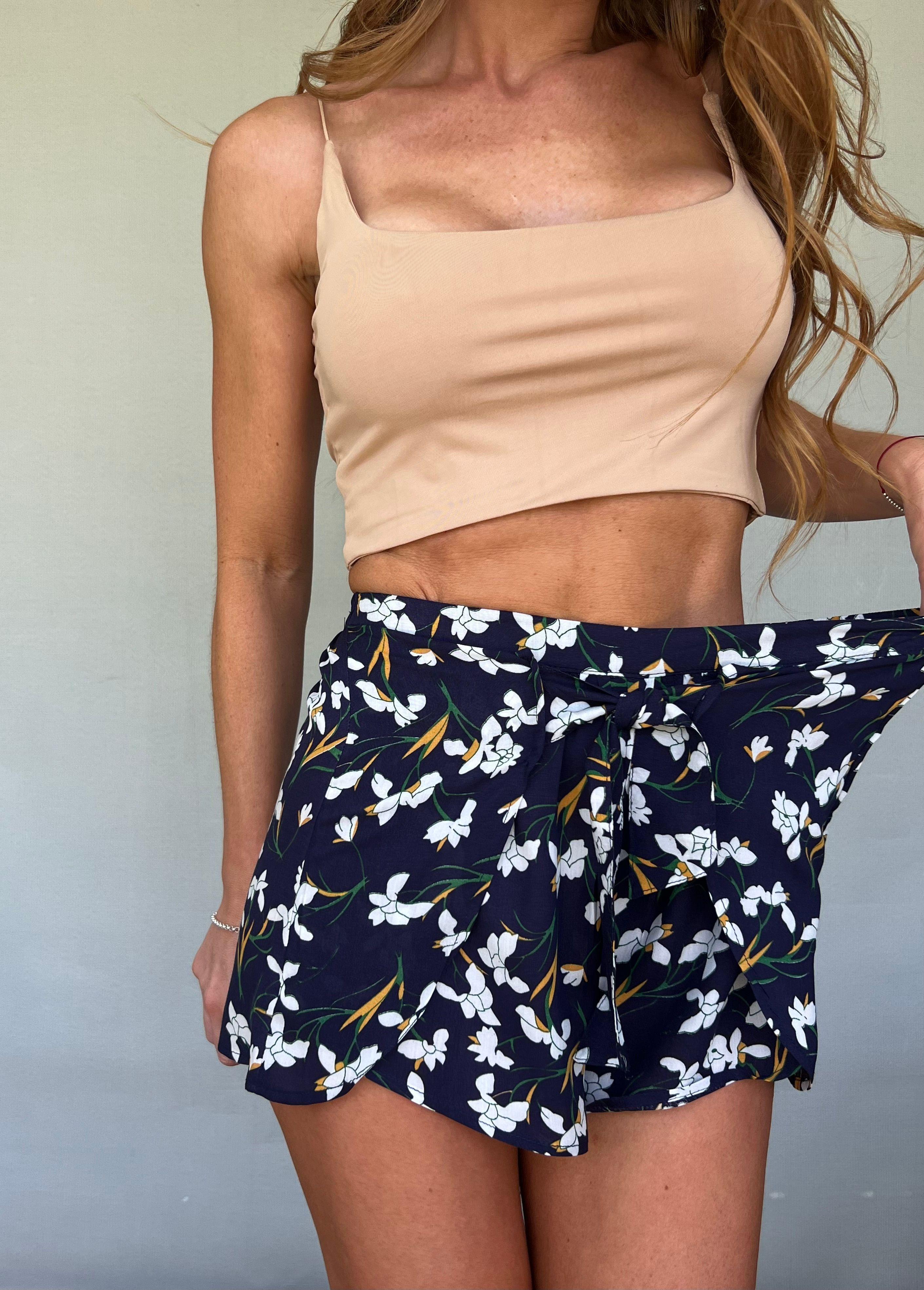 short volantes florales-4