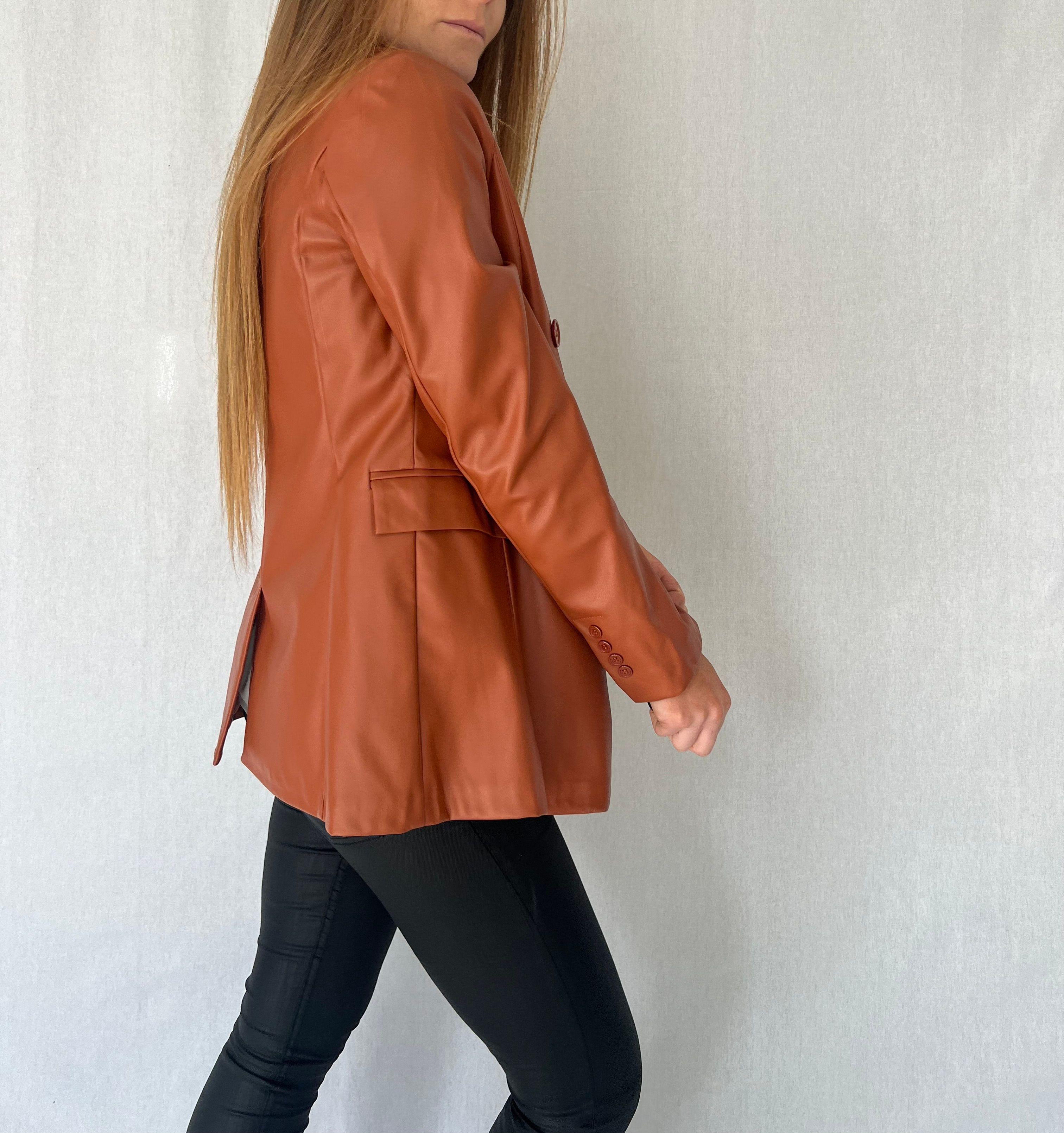 Blazer simil cuero camel-1