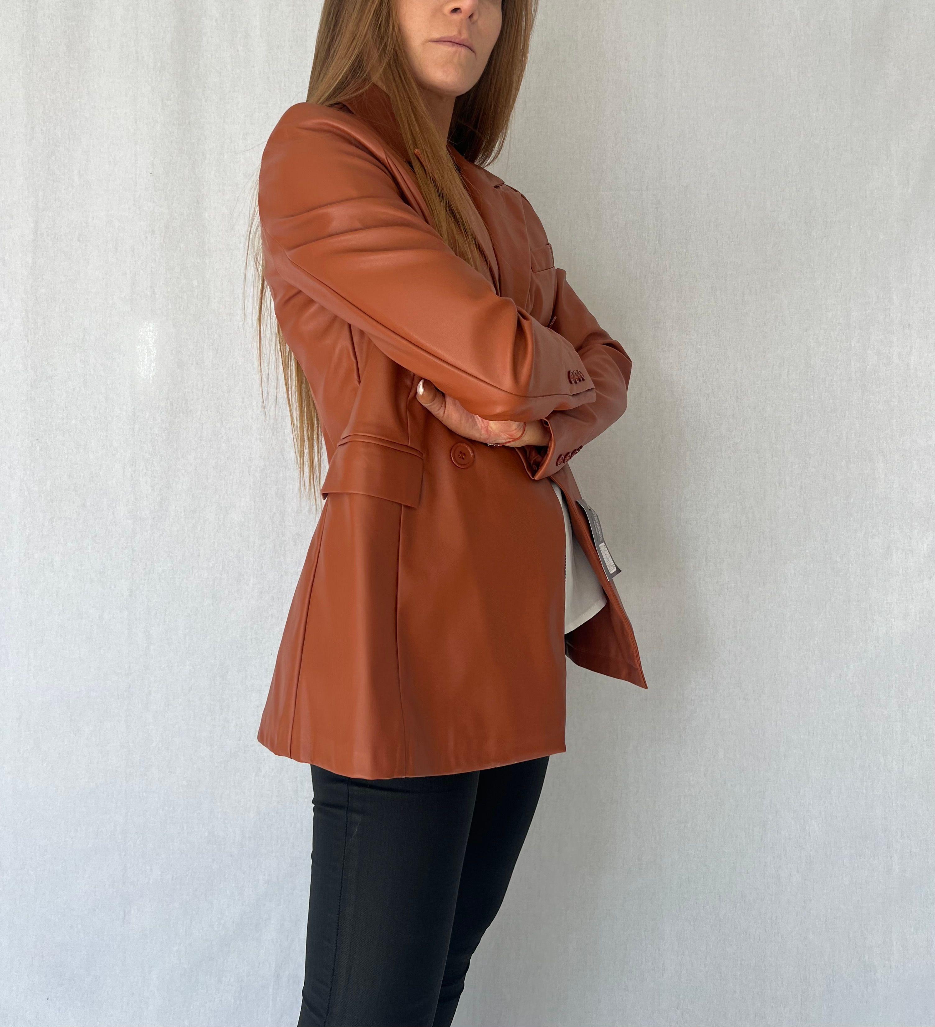 Blazer simil cuero camel-2