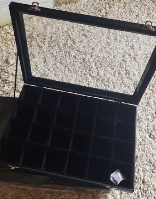 Caja Exhibidora de Lujo para Joyas y Anillos | Presentación Elegante y Terciopelo.-7