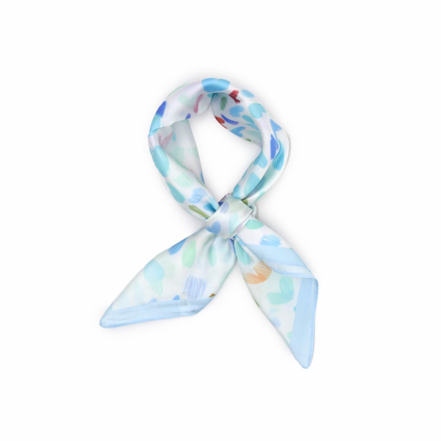 Pañuelo De Mujer Tipo Seda 70x70 Cm Diseño Corazones-3