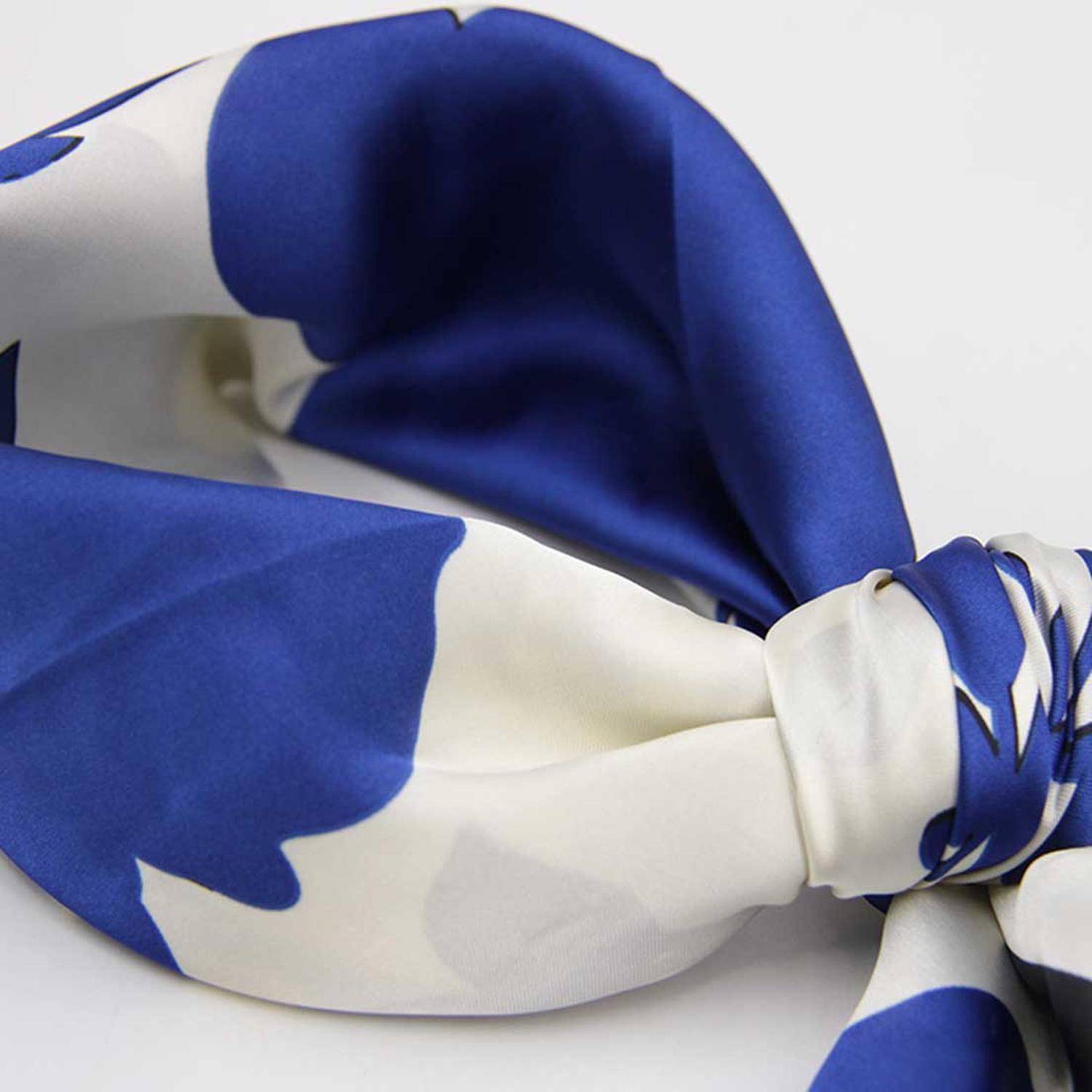 Pañuelo mediano de mujer tipo seda 90x90 166-2