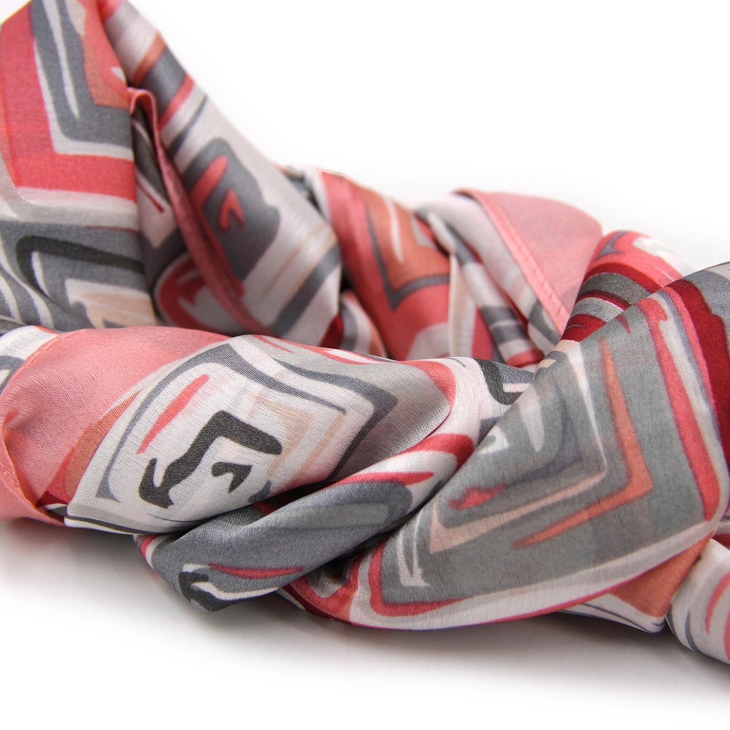 Pañuelo de mujer largo estampado de cuadros-2