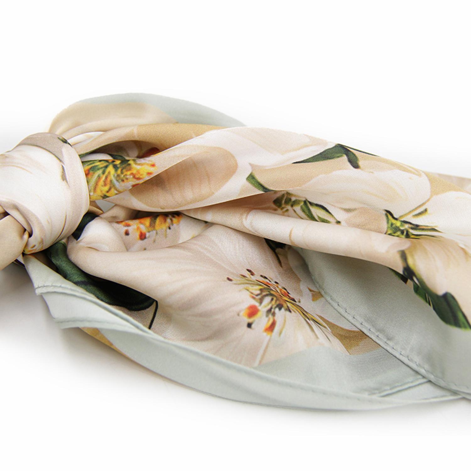 Pañuelo corto de mujer tipo seda 70x70 361-2