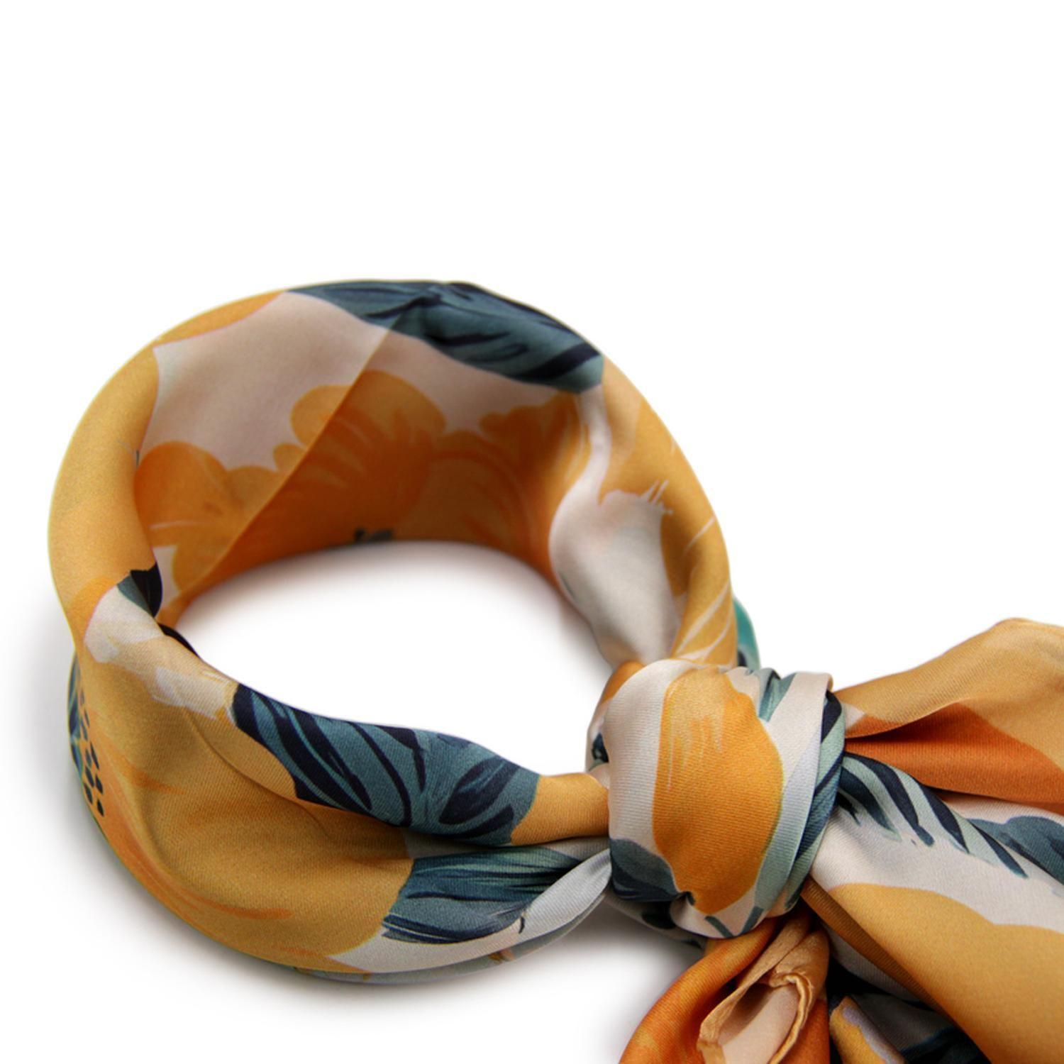 Pañuelo tipo seda 70 x 70 estampado floral-2