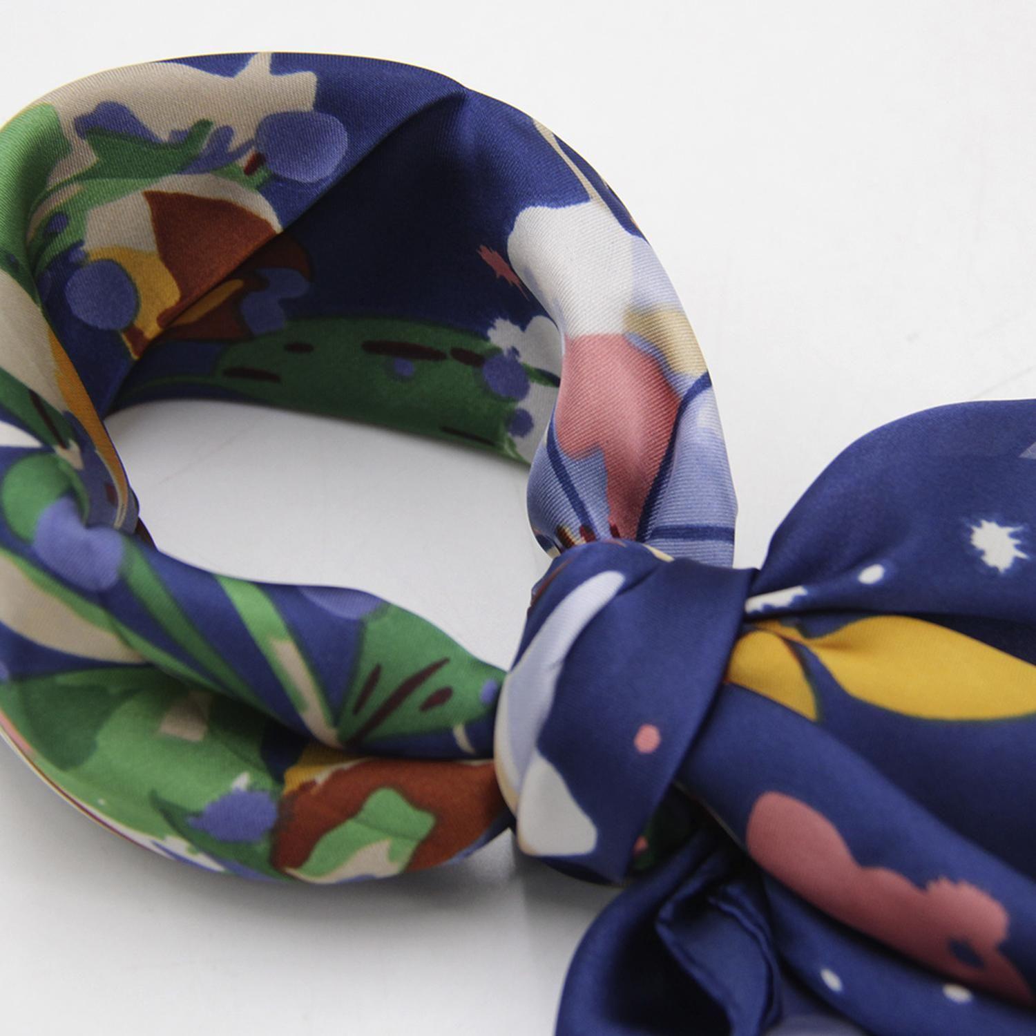 Pañuelo Tipo Seda 70x70 Cm Estampado Floral Elegante-2