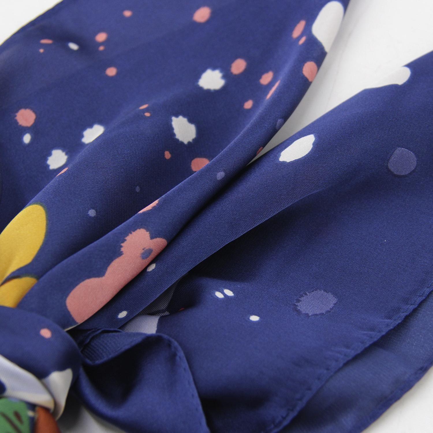 Pañuelo Tipo Seda 70x70 Cm Estampado Floral Elegante-3