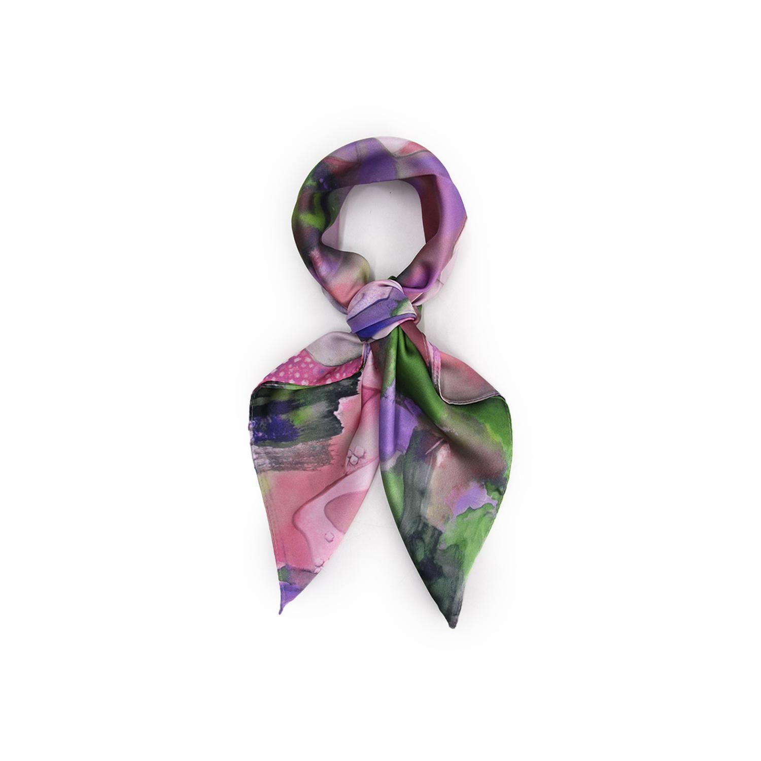 Pañuelo tipo seda 70 x 70 estampado floral con libélulas elegante-0