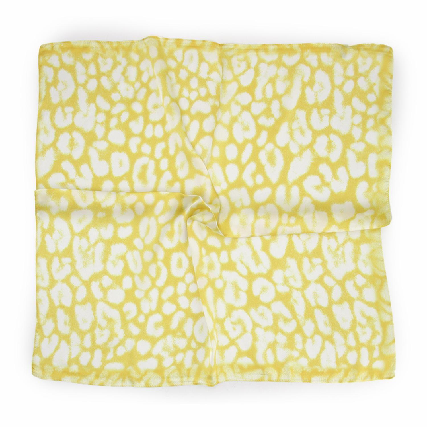 Pañuelo tipo seda 70 x 70 estampado print leopardo-1