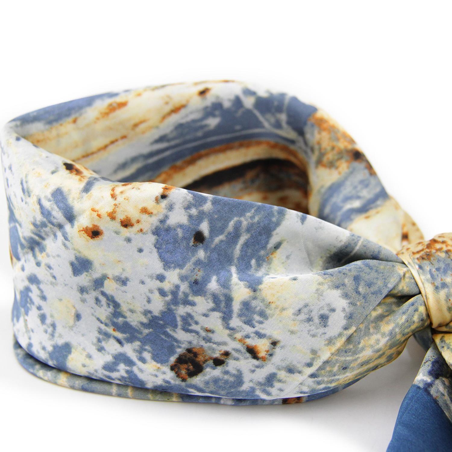 Pañuelo mediano estampado mármol-2