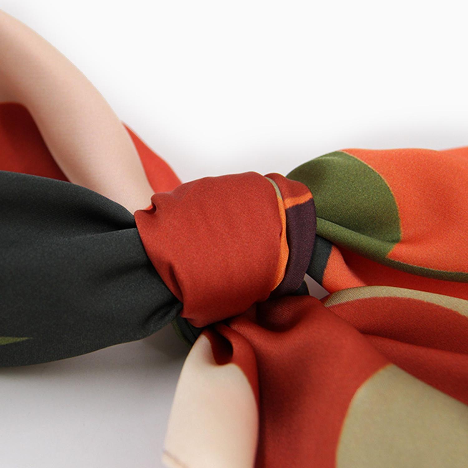 Pañuelo corto de mujer tipo seda 70x70 368-3