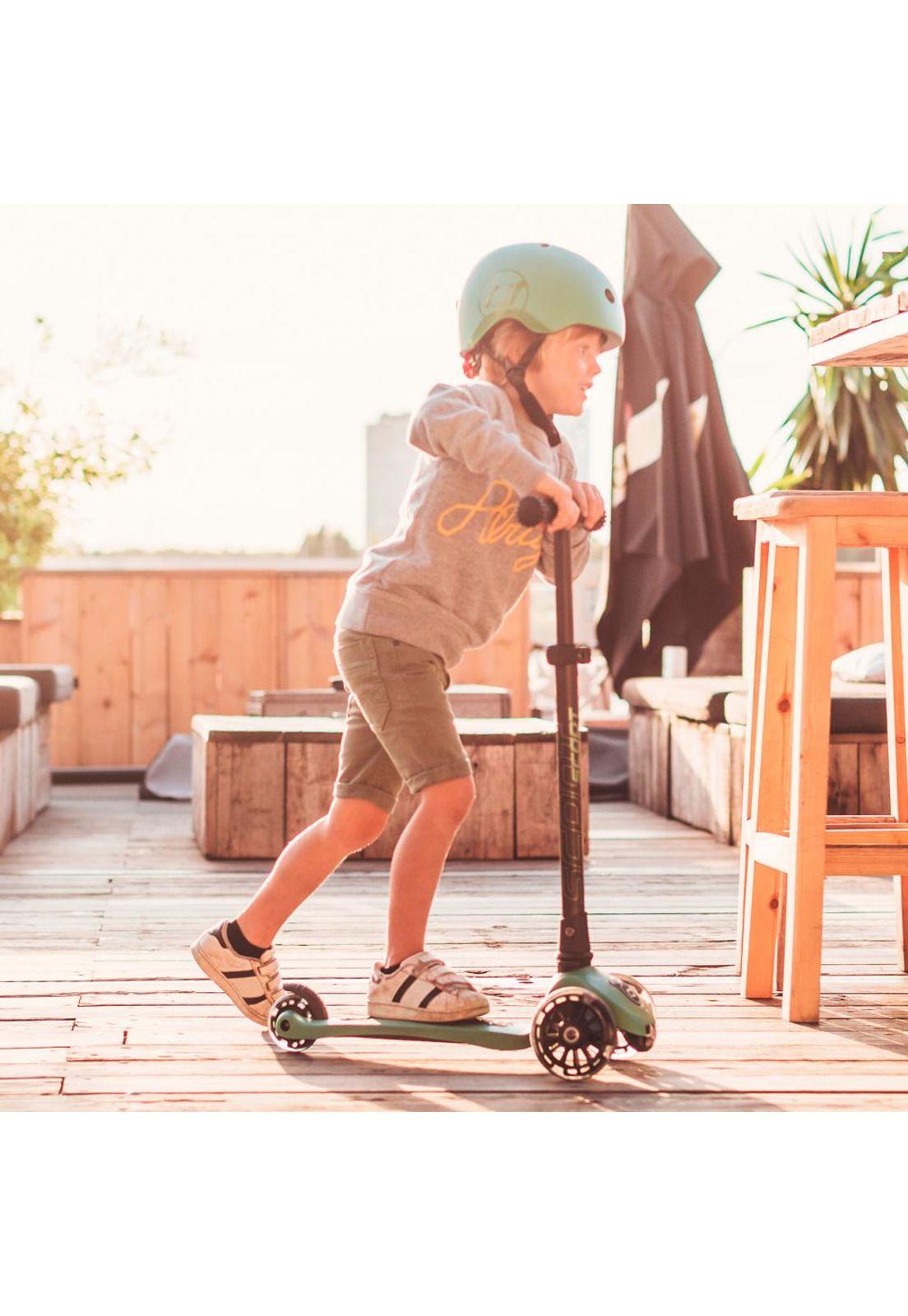 Scooter Highwaykick 3 LED Forest Scoot And Ride-3