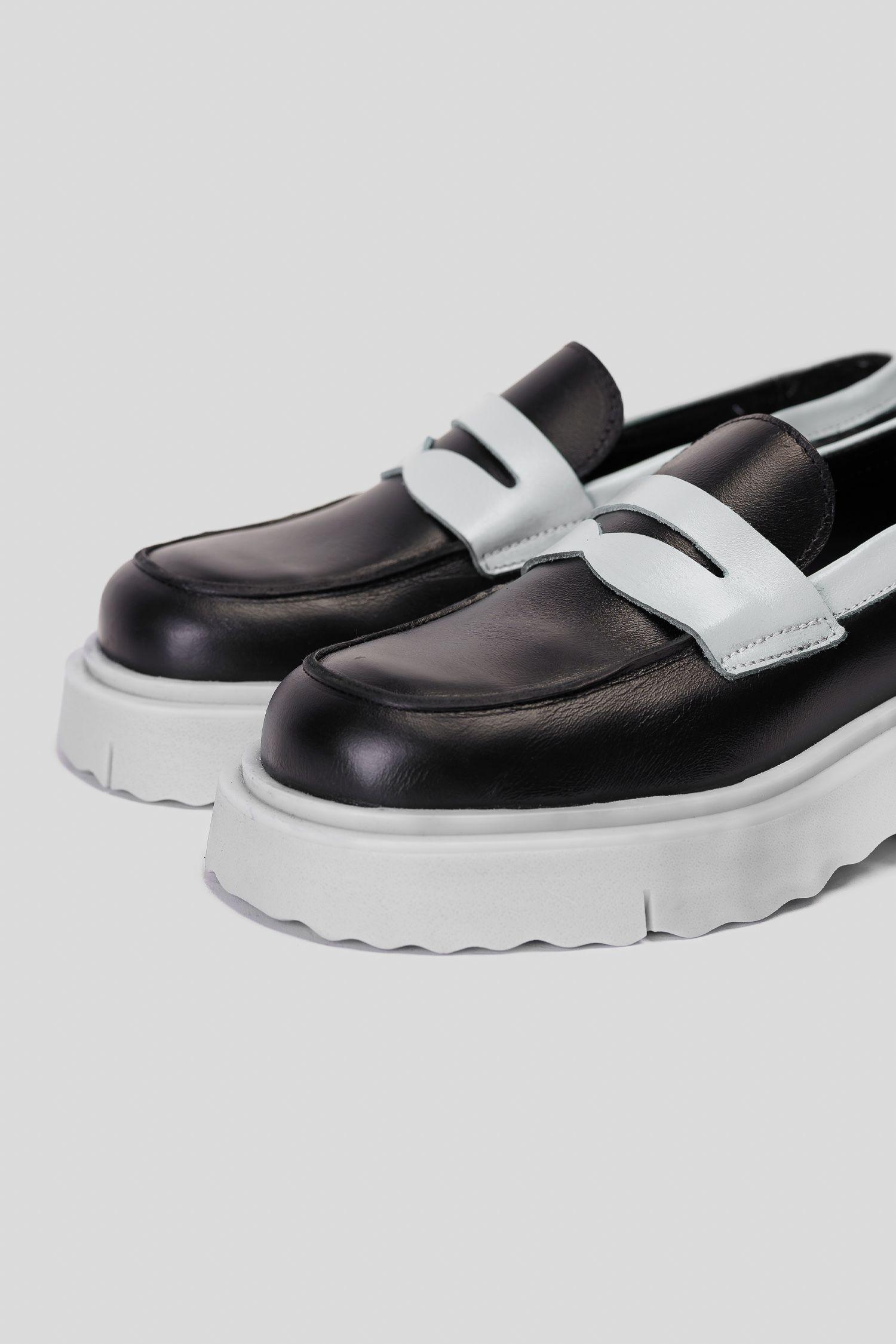 Mocasín Cuero Mármara Negro Celeste Landazuri-4