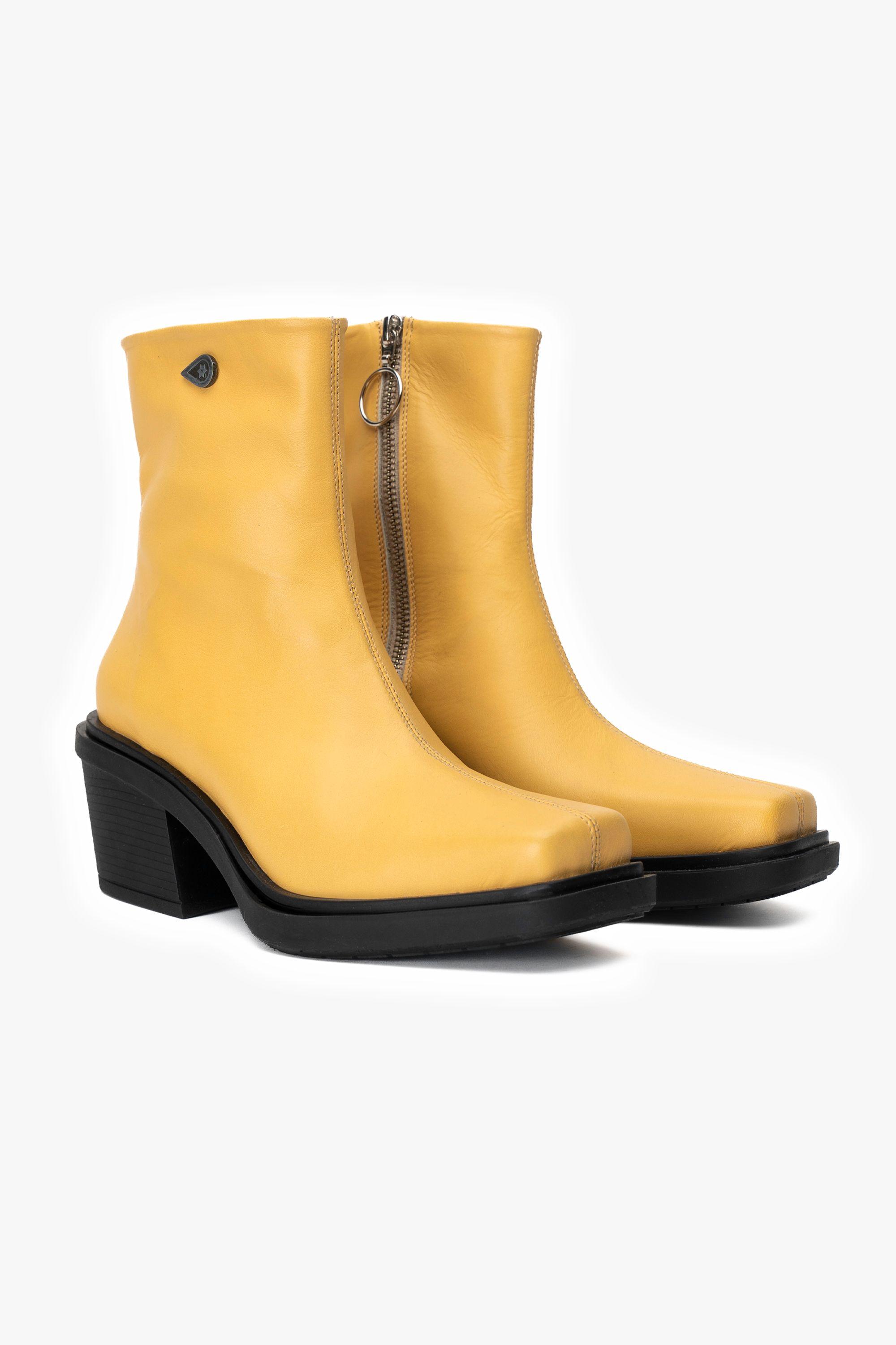 Botín Cuero Hela Amarillo Landazuri-1