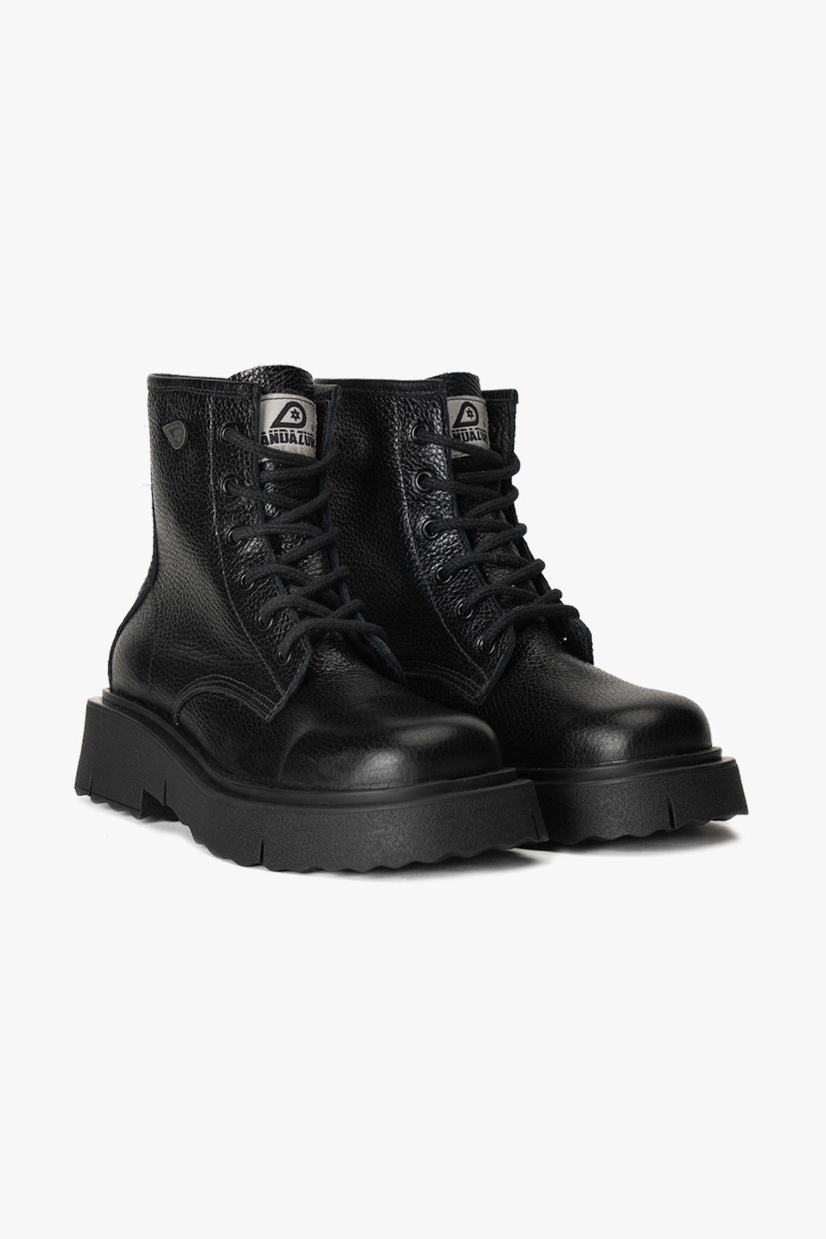 Botín Cuero Atenea Negro Caviar Landazuri-1