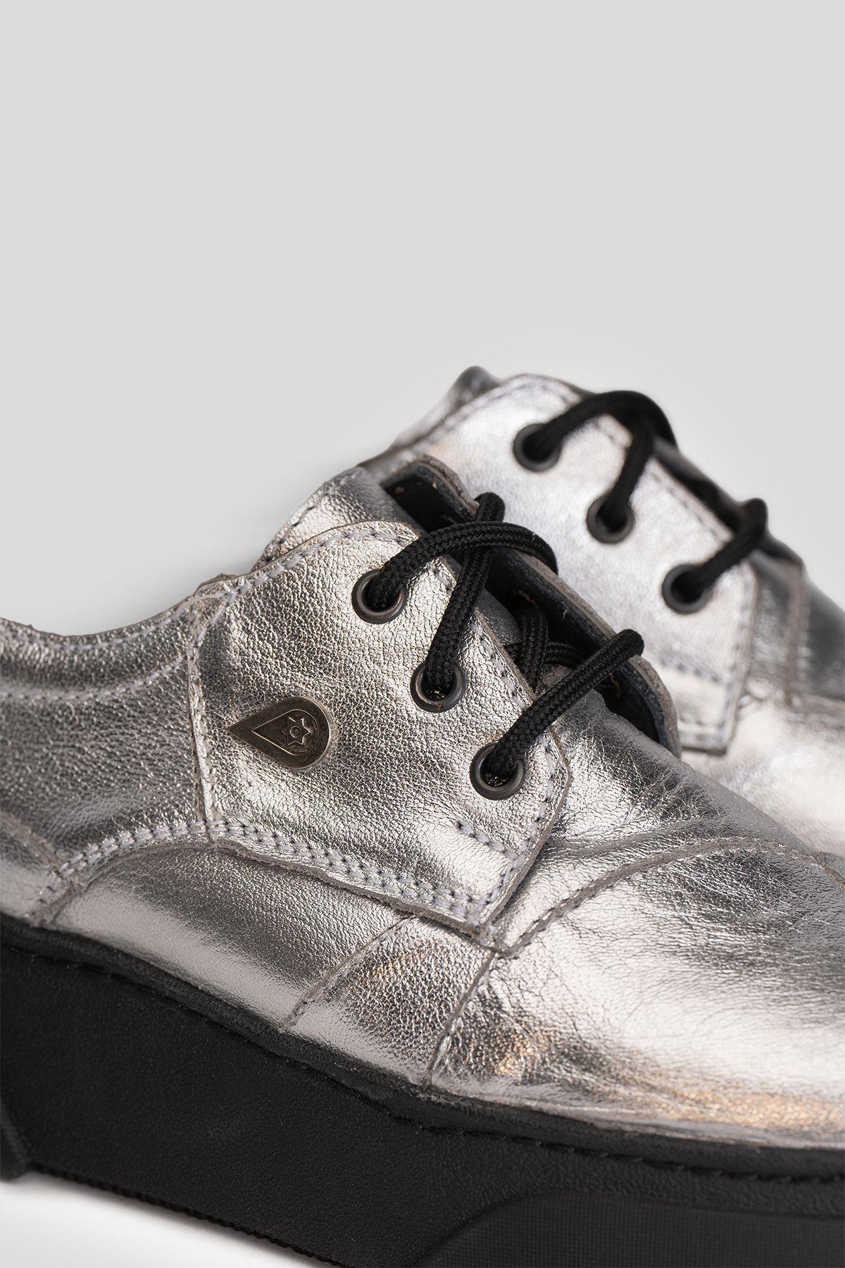 Zapato Cuero Gerda Constructor Plateado Landazuri-6