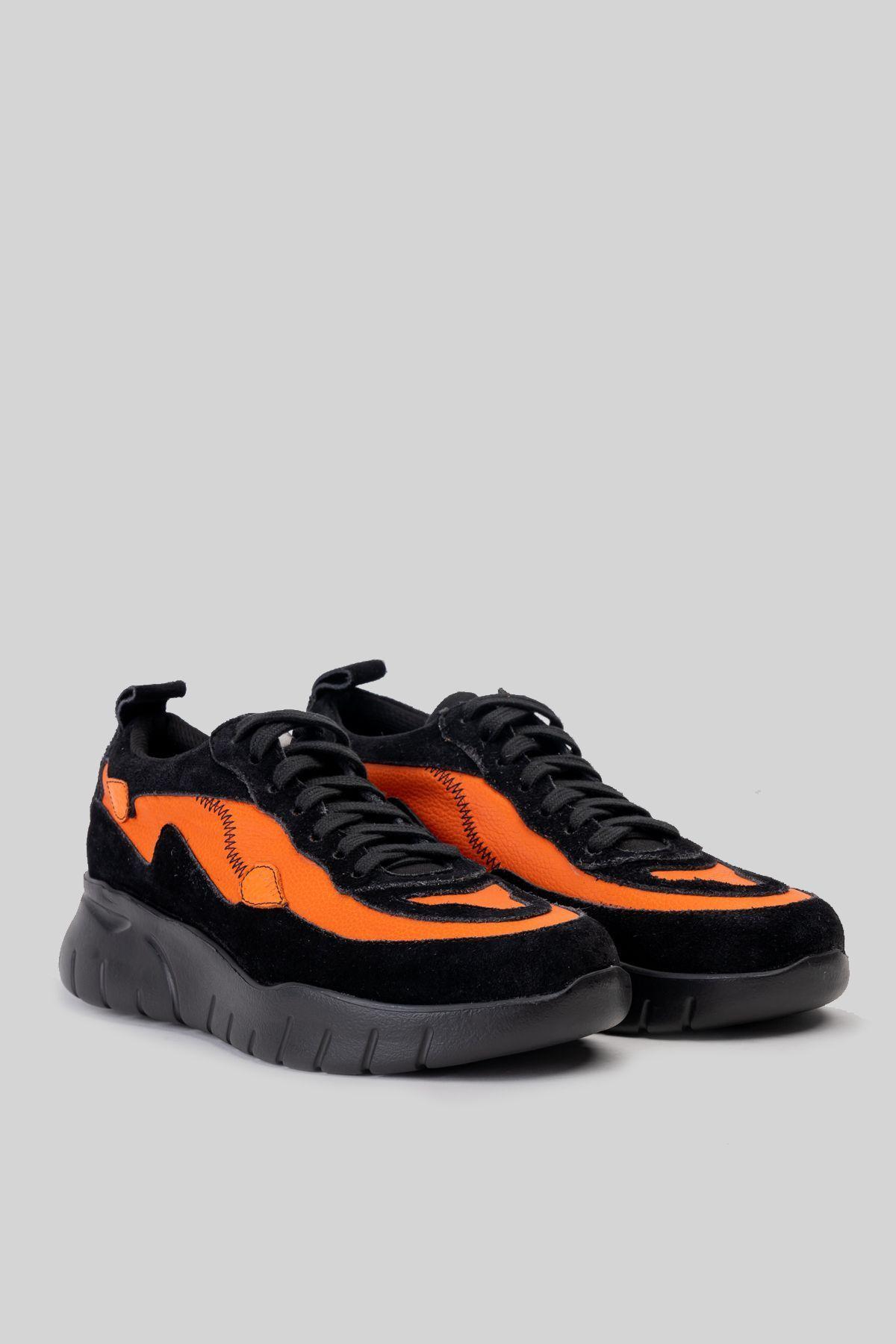 Zapatilla Urbana Volcano x A.D Negra Landazuri-3