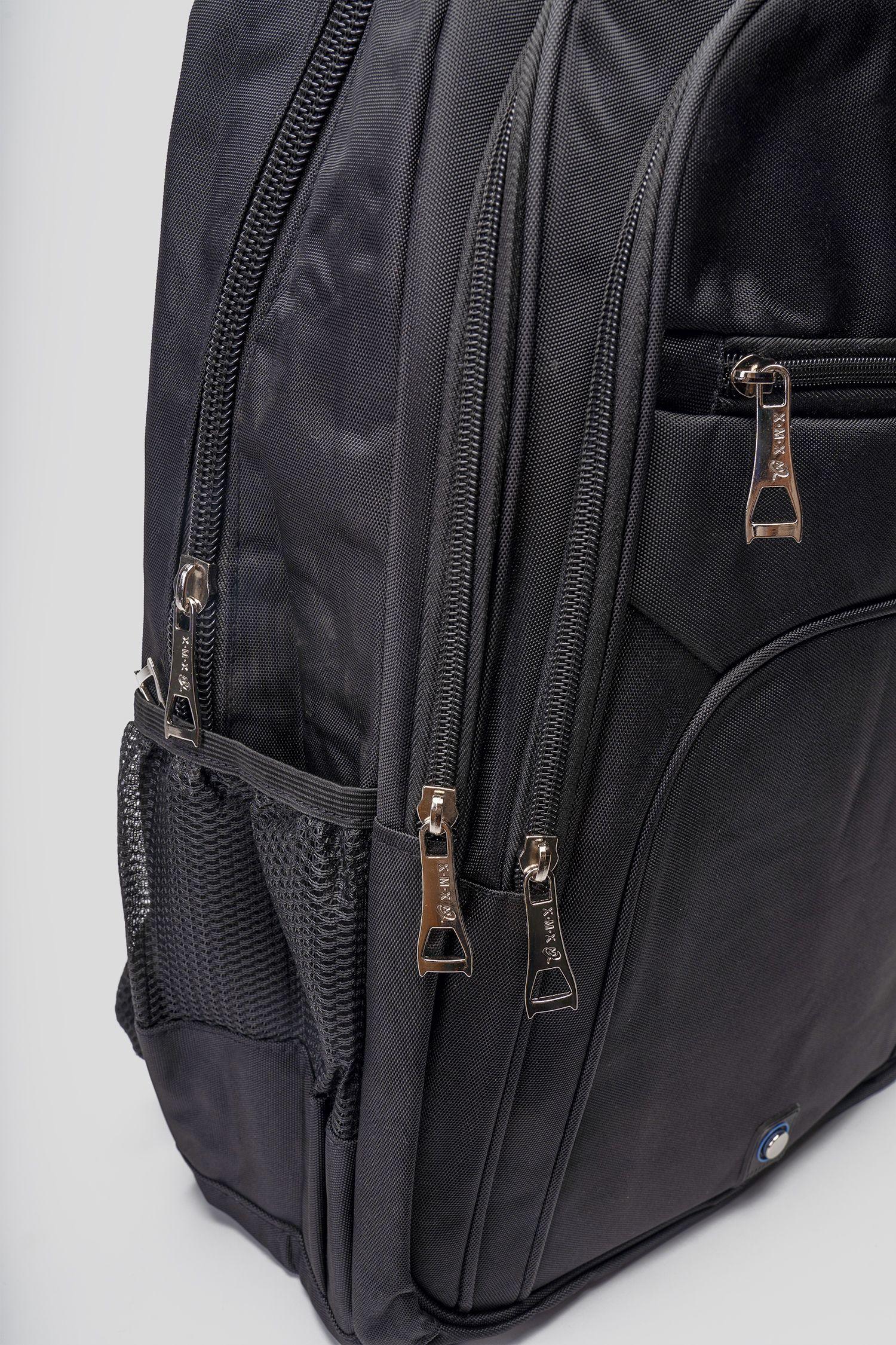 Mochila Notebook Antirobo Negro Chinitown-3