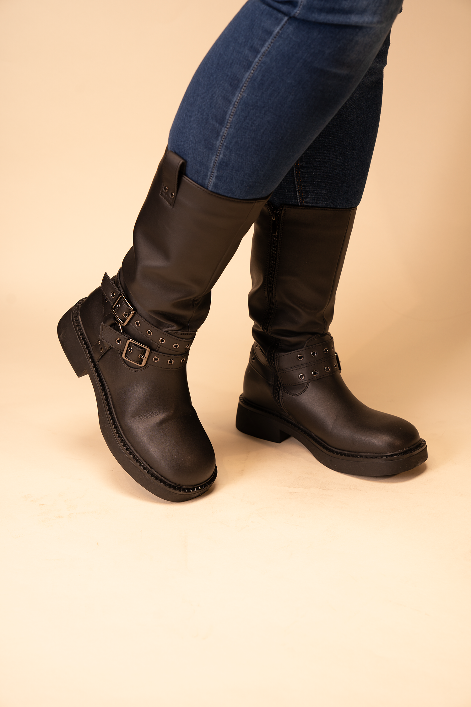 Bota Mujer Negro Dharma Chinitown-1