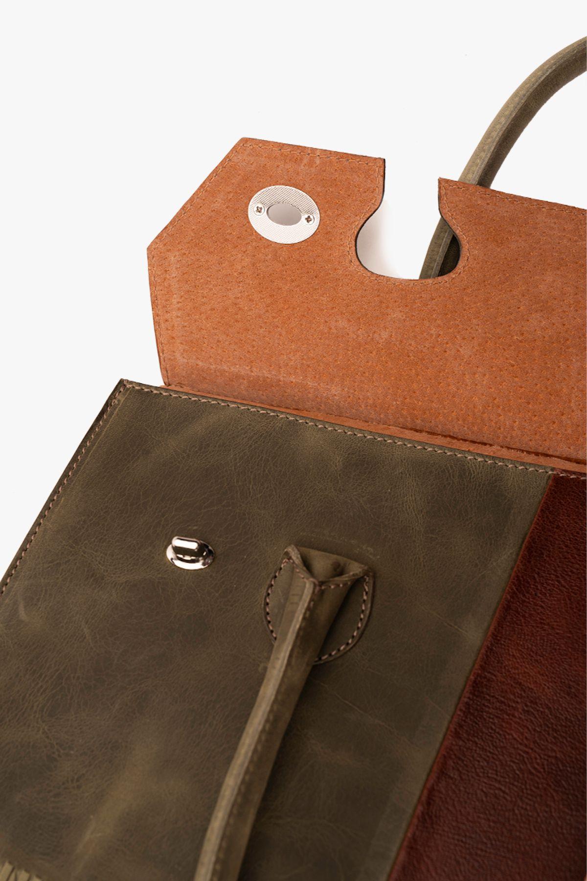 Cartera de Mano Bi Verde Café Landazuri-8